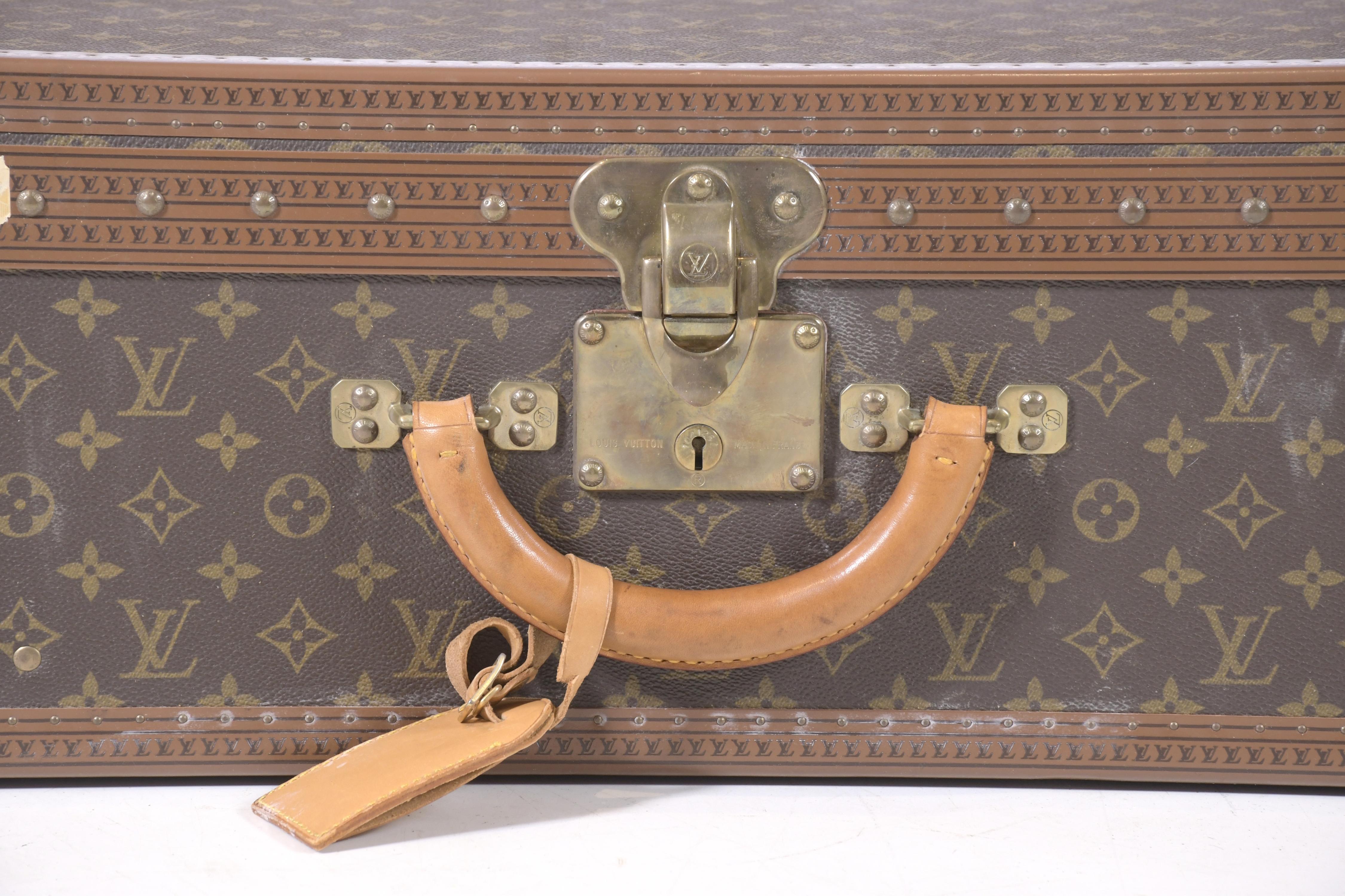 LOUIS VUITTON. MALETA MODELO "ALZER 75".