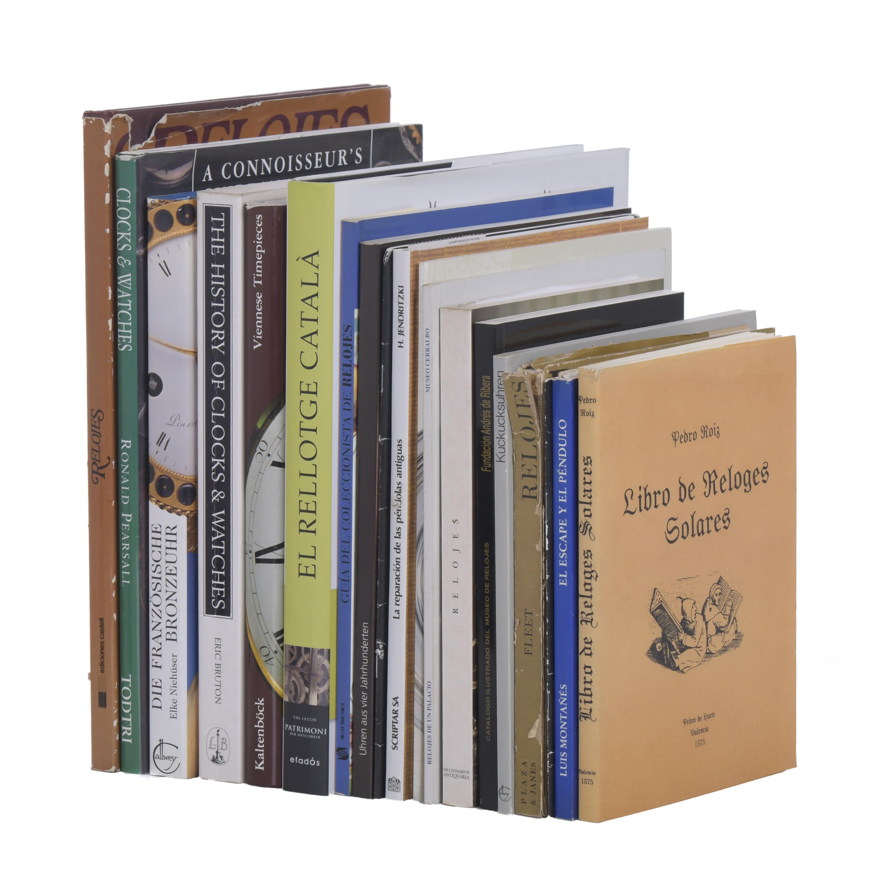 Colección de diecinueve libros sobre relojes. 