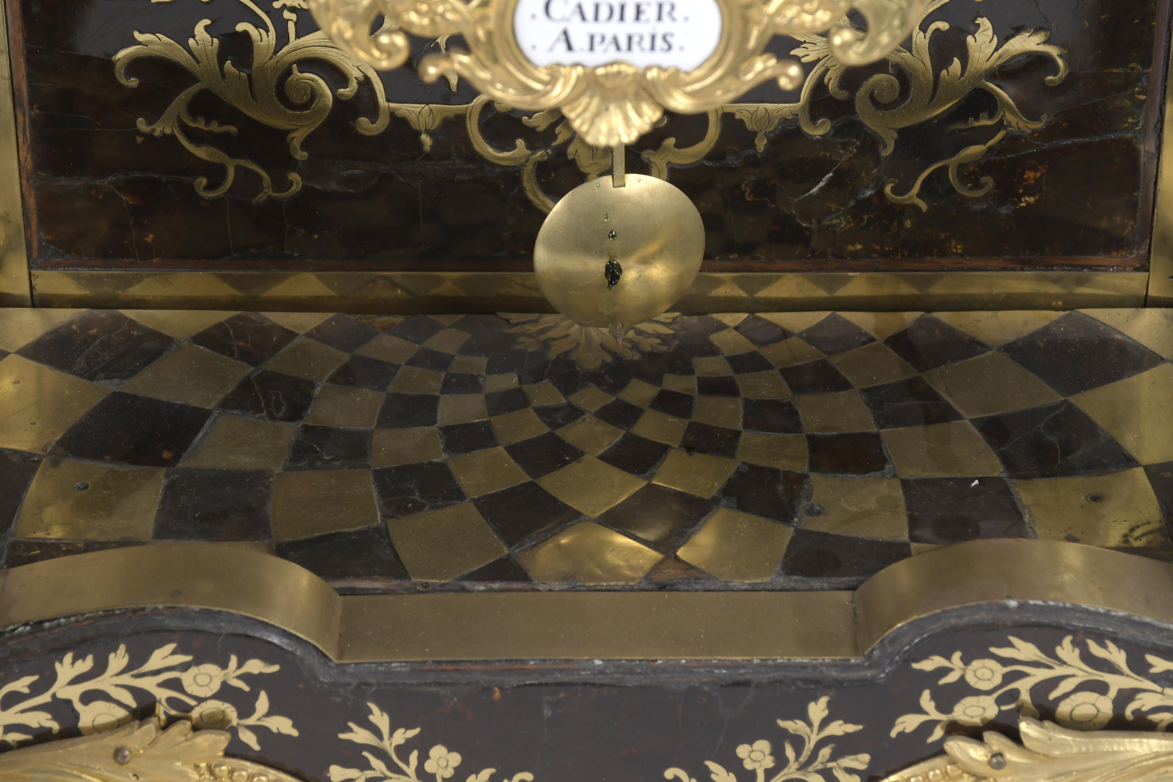 Reloj pendule en cartel Boulle Napoleón III, circa 1860.