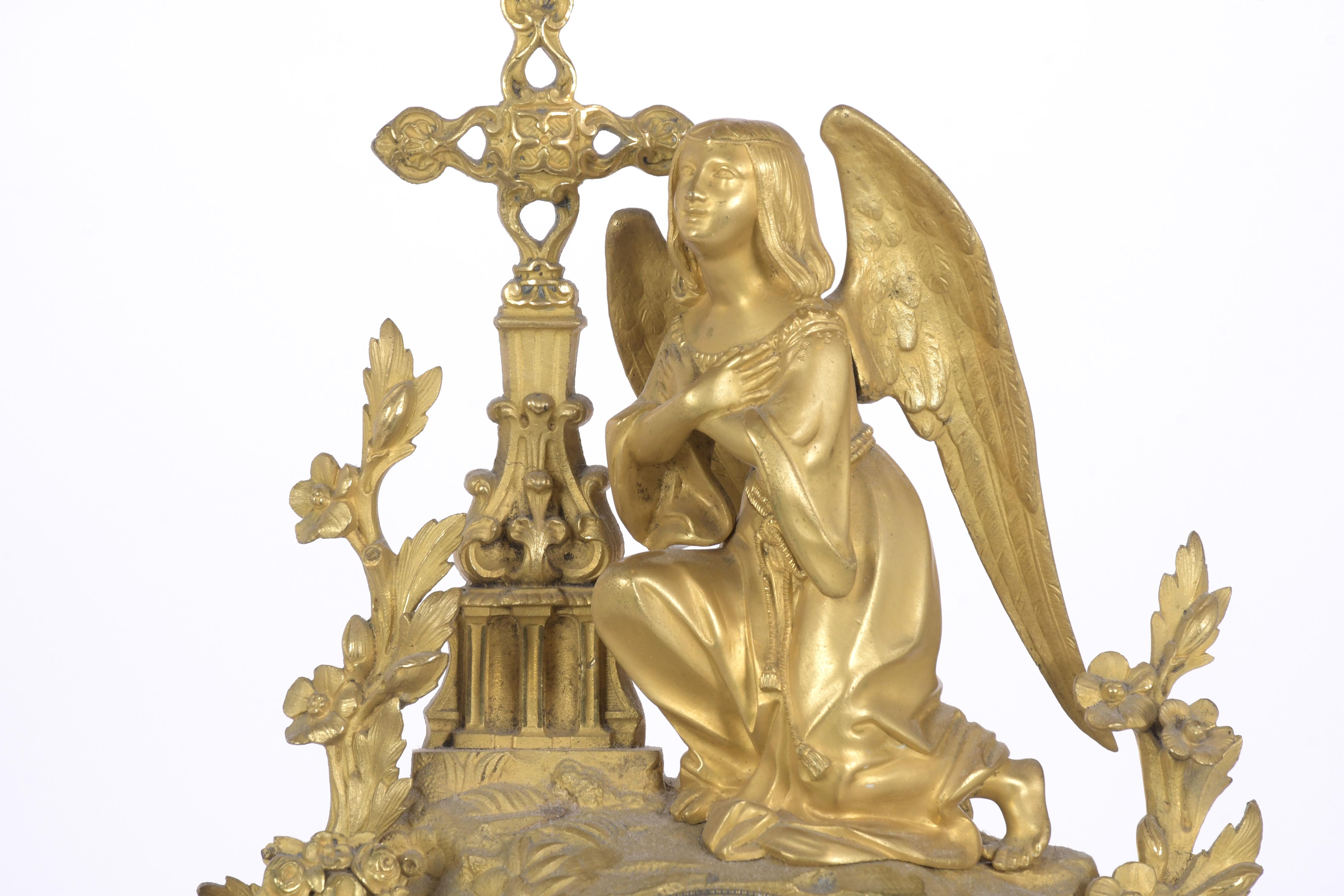 Reloj de sobremesa Louis Philippe, con alegoría religiosa, 