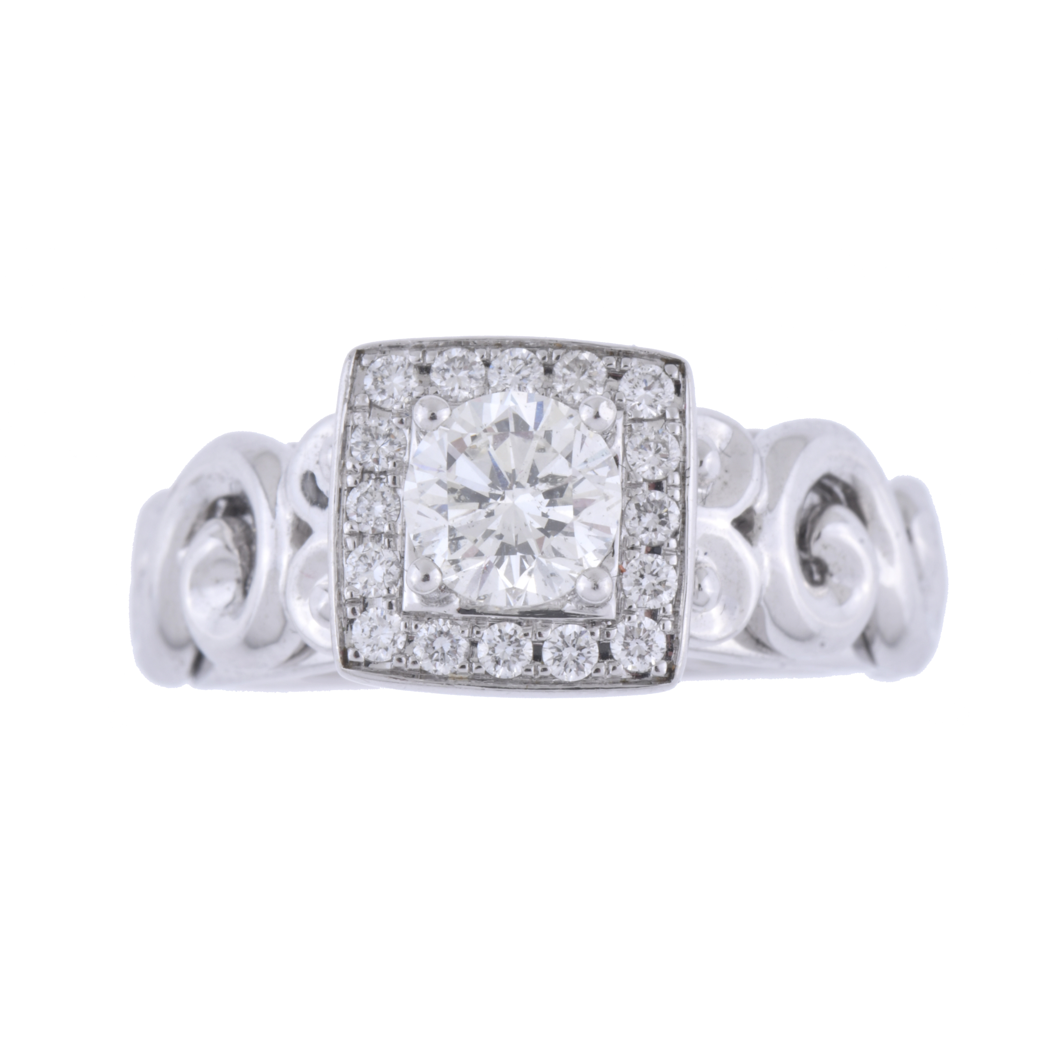 Anillo rosetón cuadrado con diamantes, el central de 0.65ct.