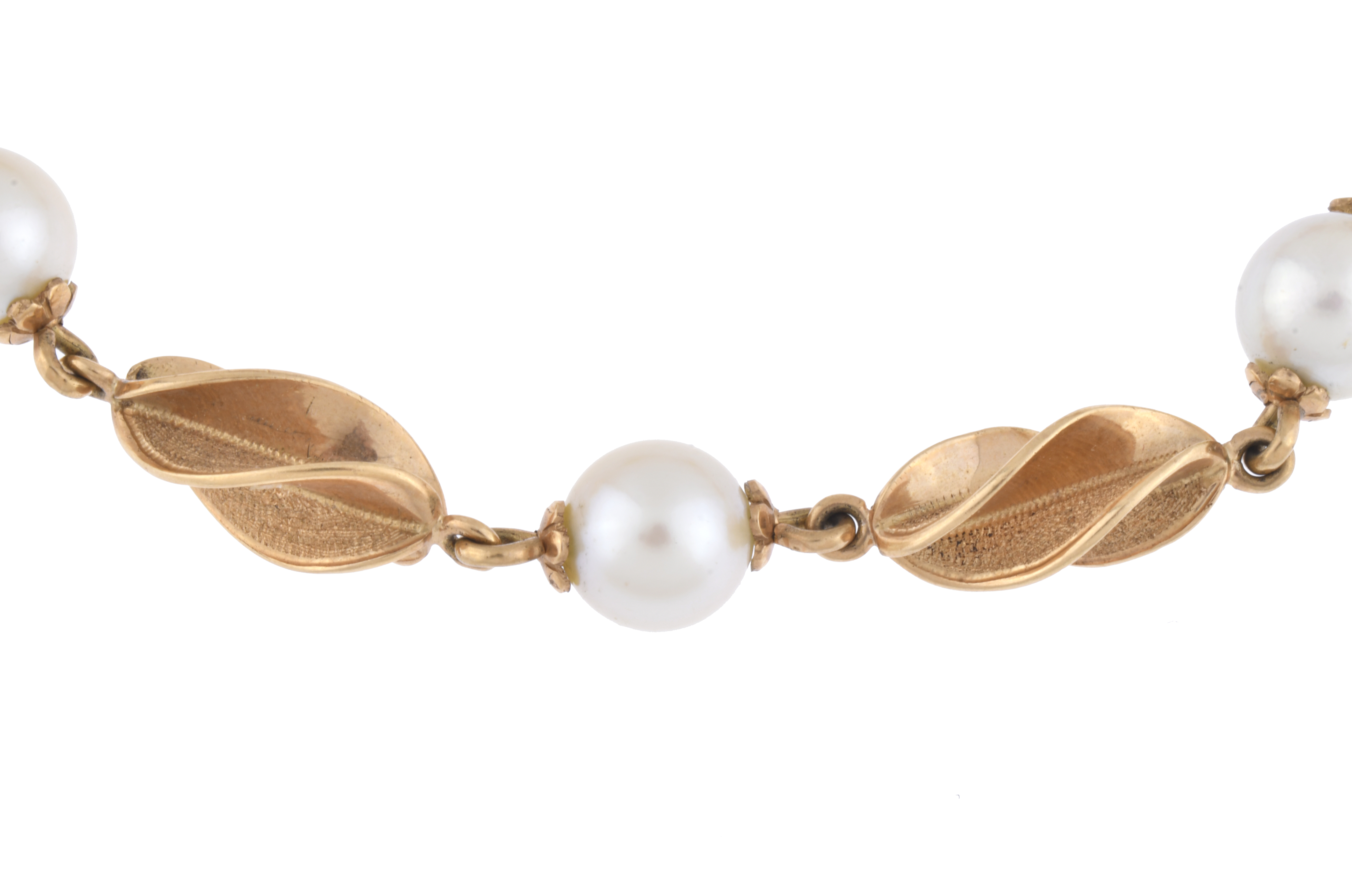 Pulsera de perlas y oro amarillo. 