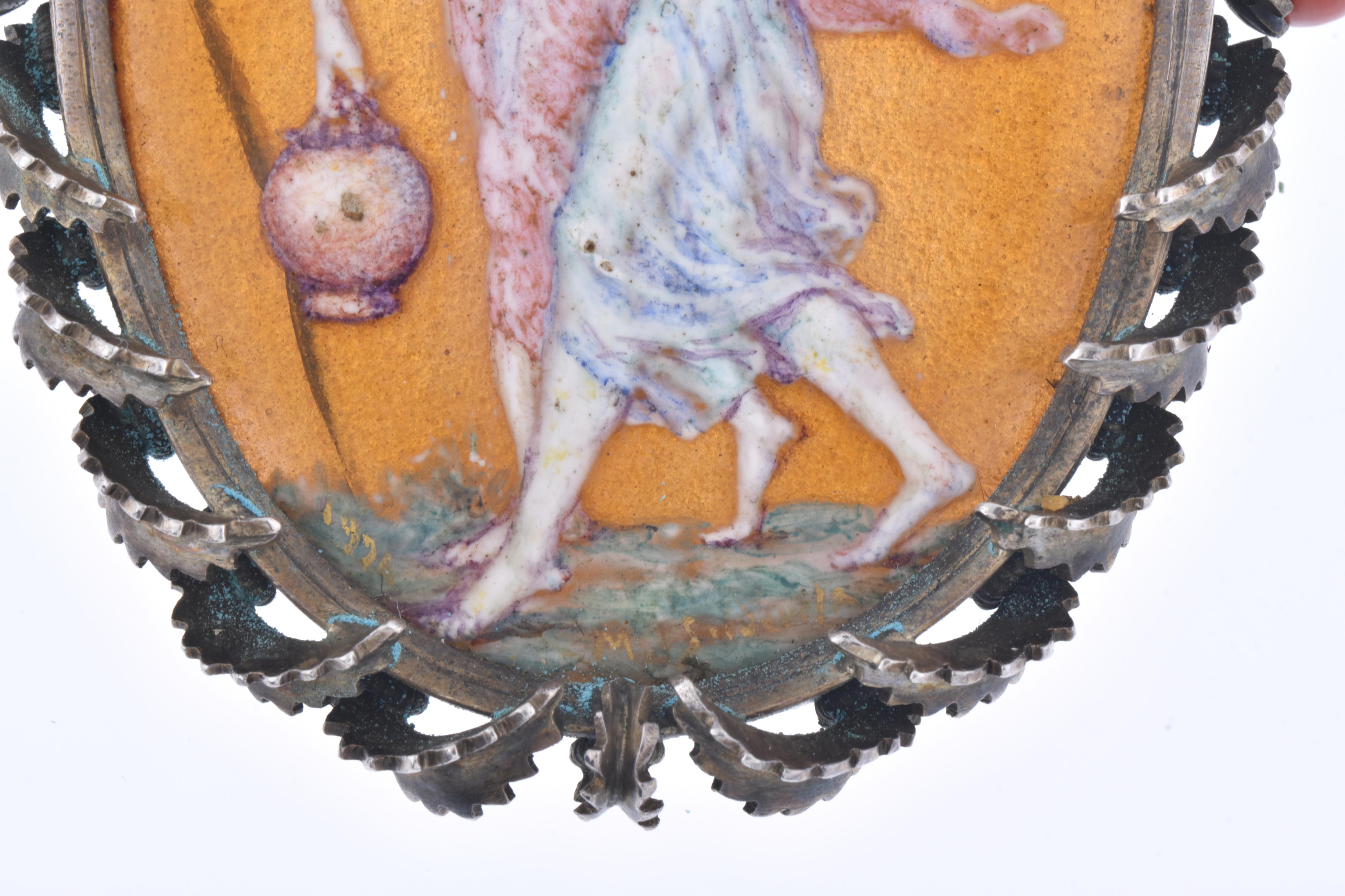 SUNYER, Broche noucentista con esmalte y coral, circa 1915-