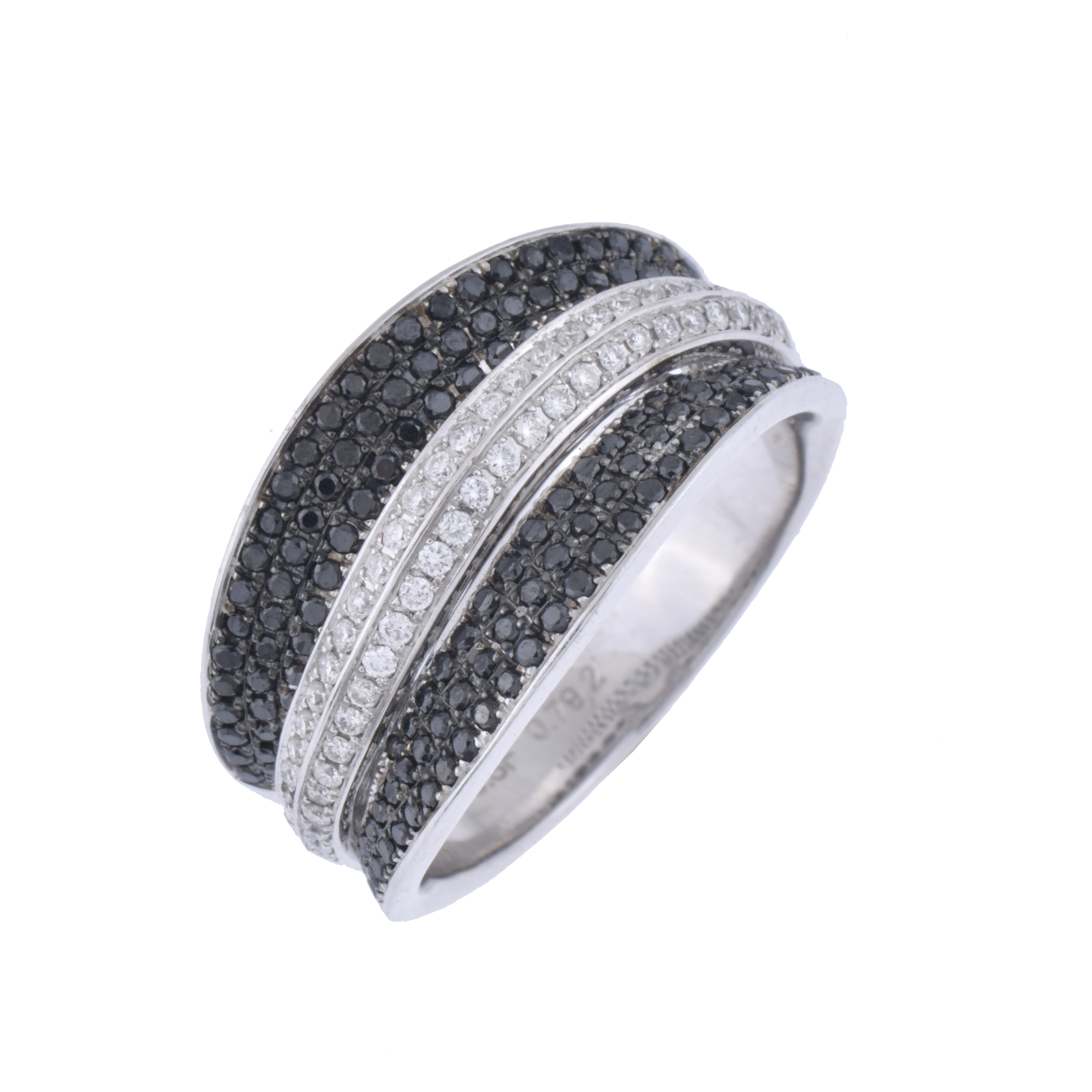 Anillo diamantes bicolor.