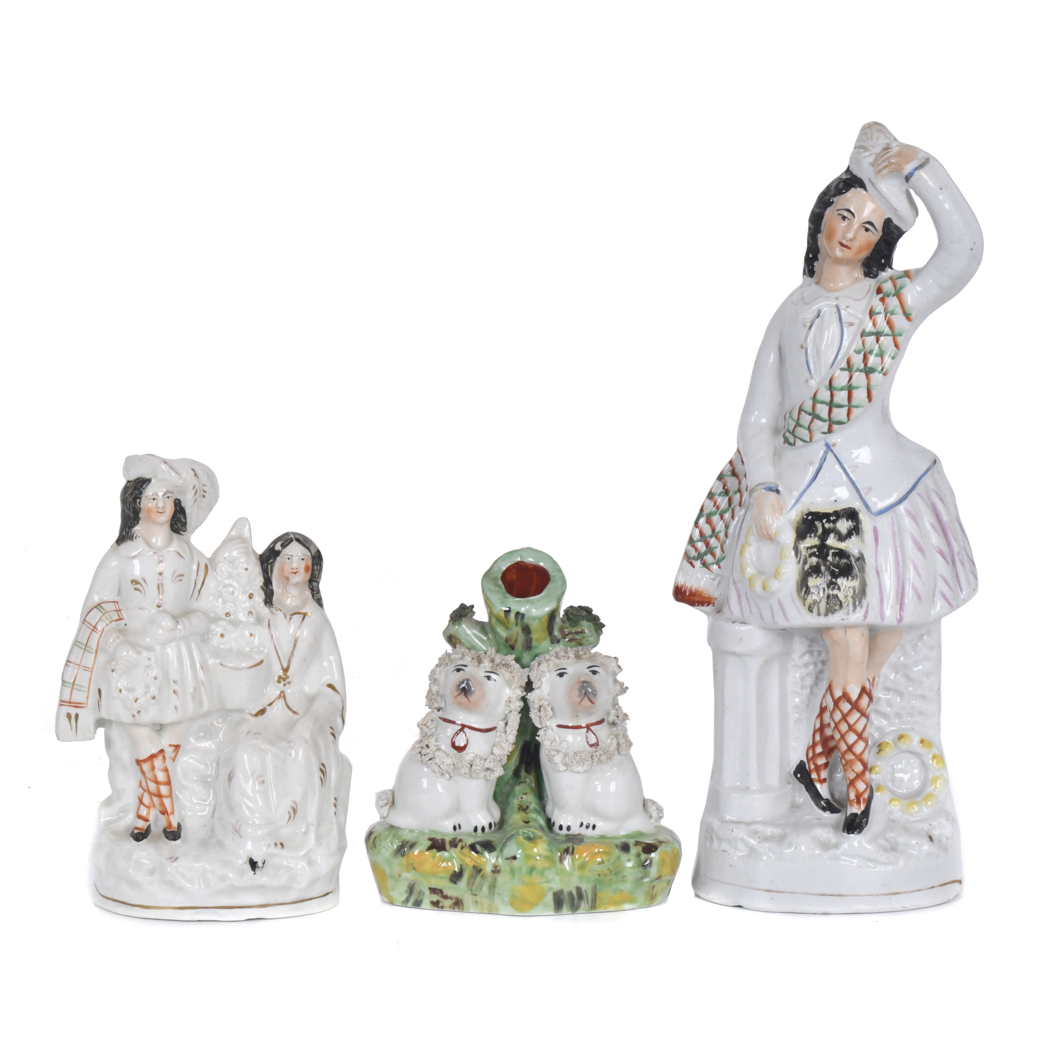 Lote de seis figuras en cerámica inglesa Staffordshire, sig