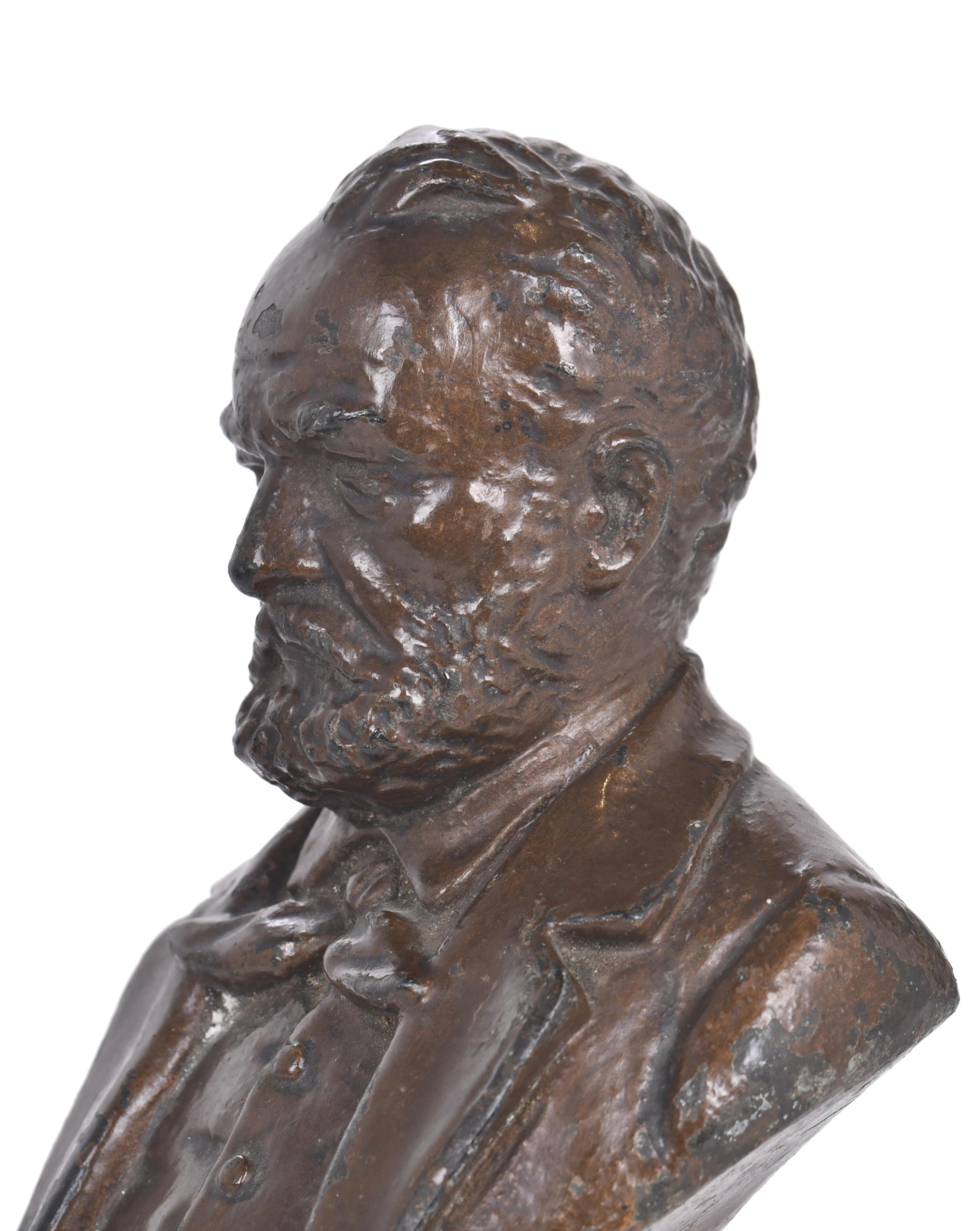 AUGUSTE BONNETAUD NADAUD (1835 - 1889). "Busto de Victor Hu