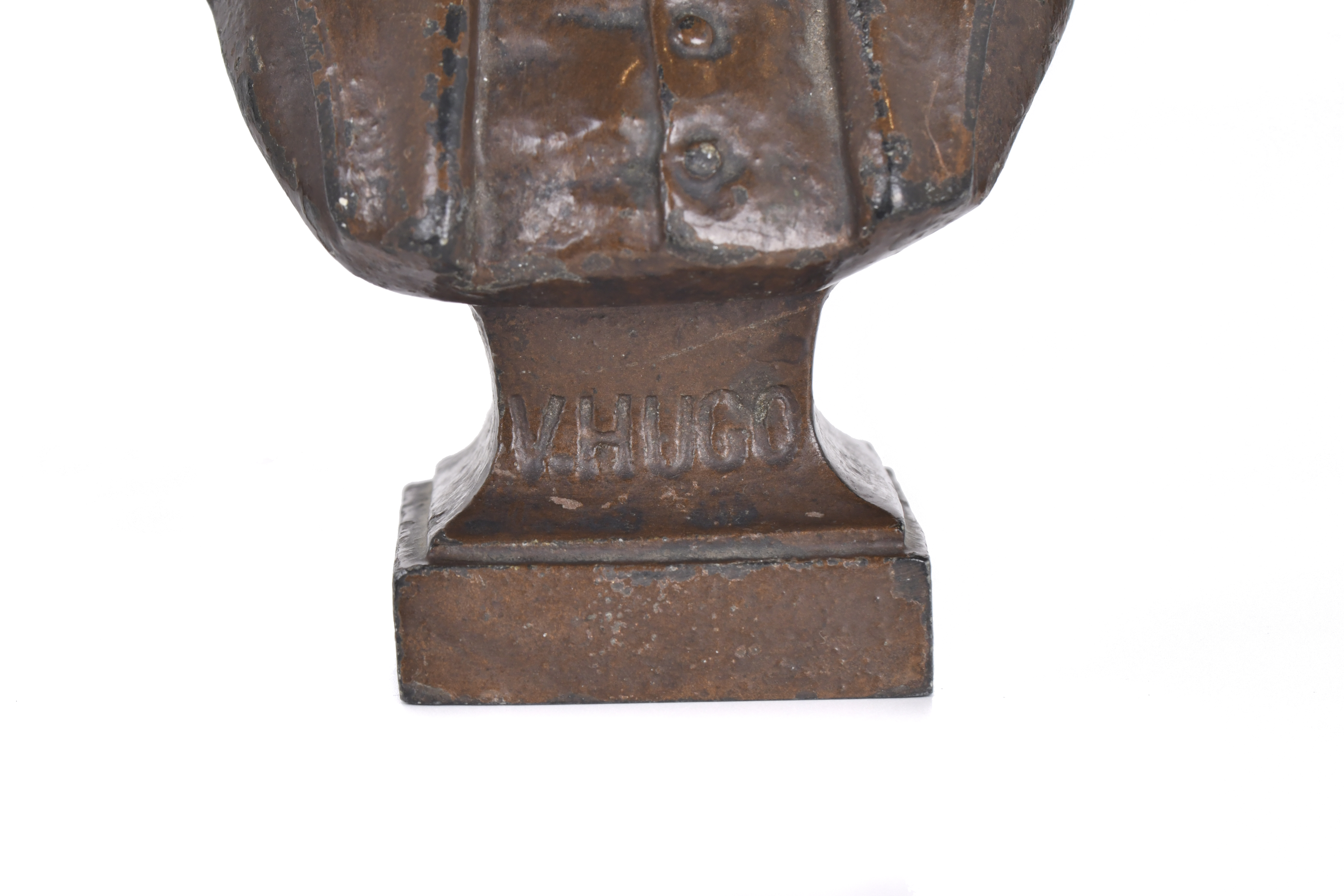 AUGUSTE BONNETAUD NADAUD (1835 - 1889). "Busto de Victor Hu