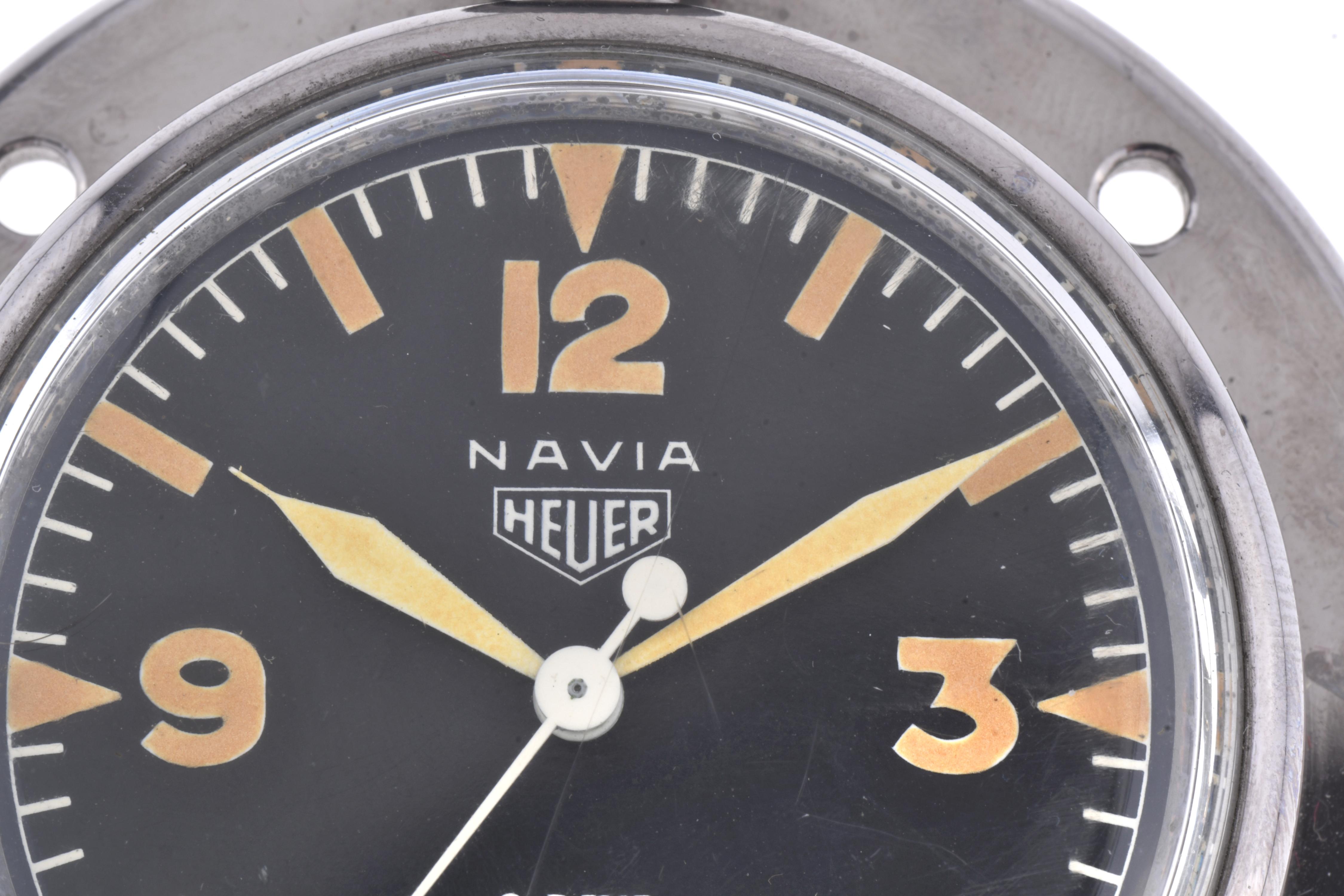 NAVIA HEUER. Reloj de automóvil, circa 1960.