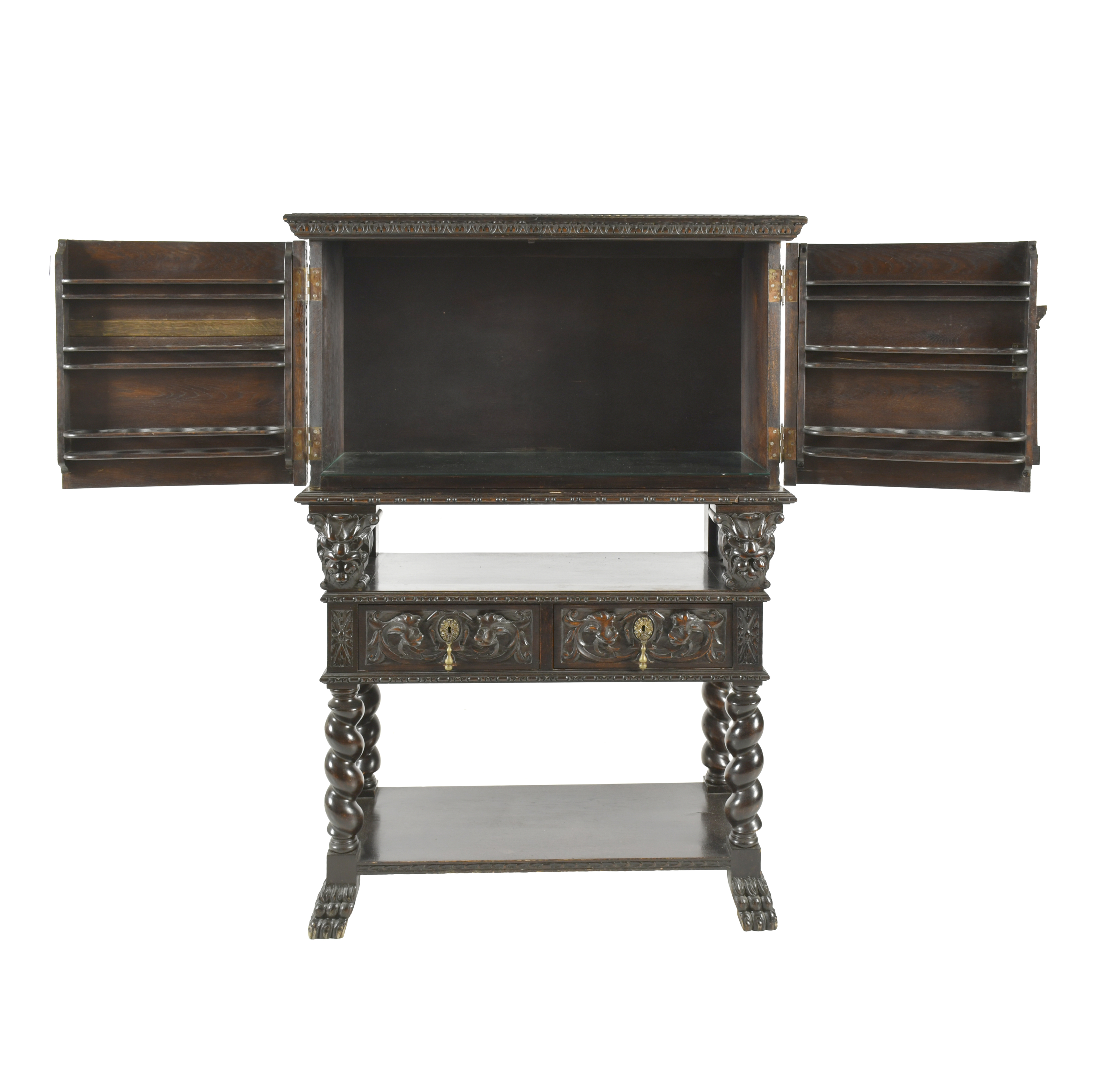 Mueble aparador de estilo Renacentista, siglo XX.