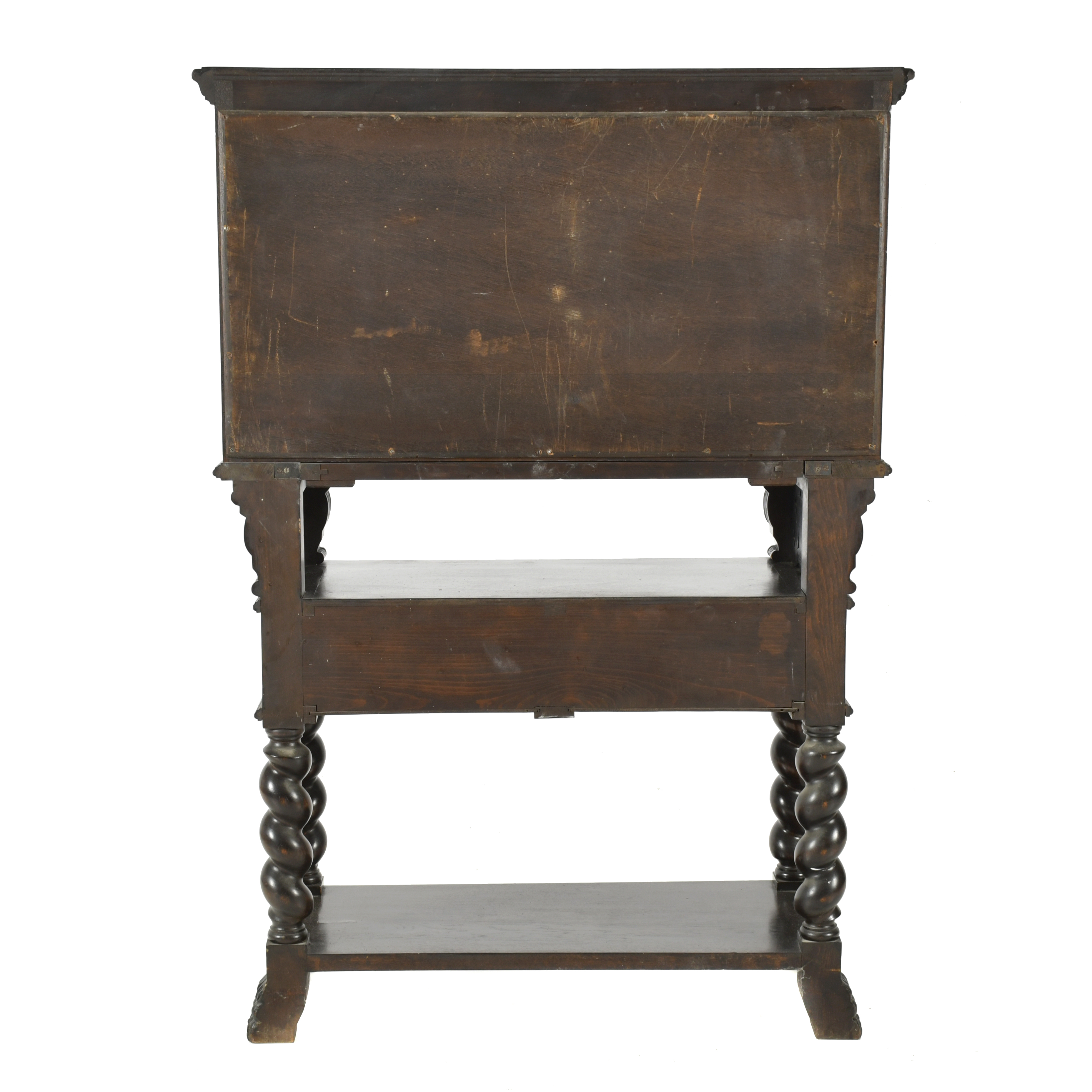 Mueble aparador de estilo Renacentista, siglo XX.