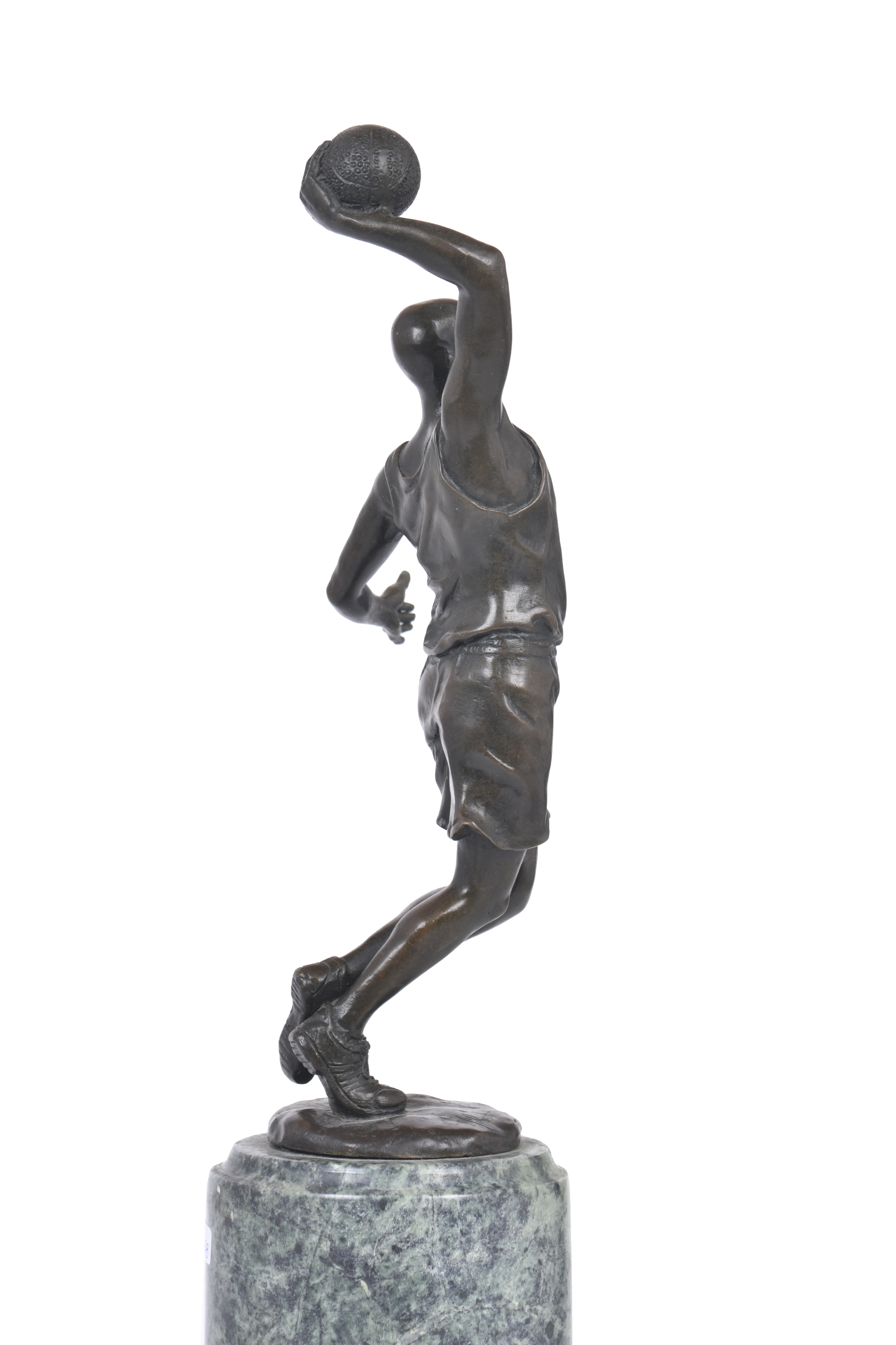 MIGUEL FERNÁNDEZ LÓPEZ, "MILO" (1955). "Jugador de básquet".