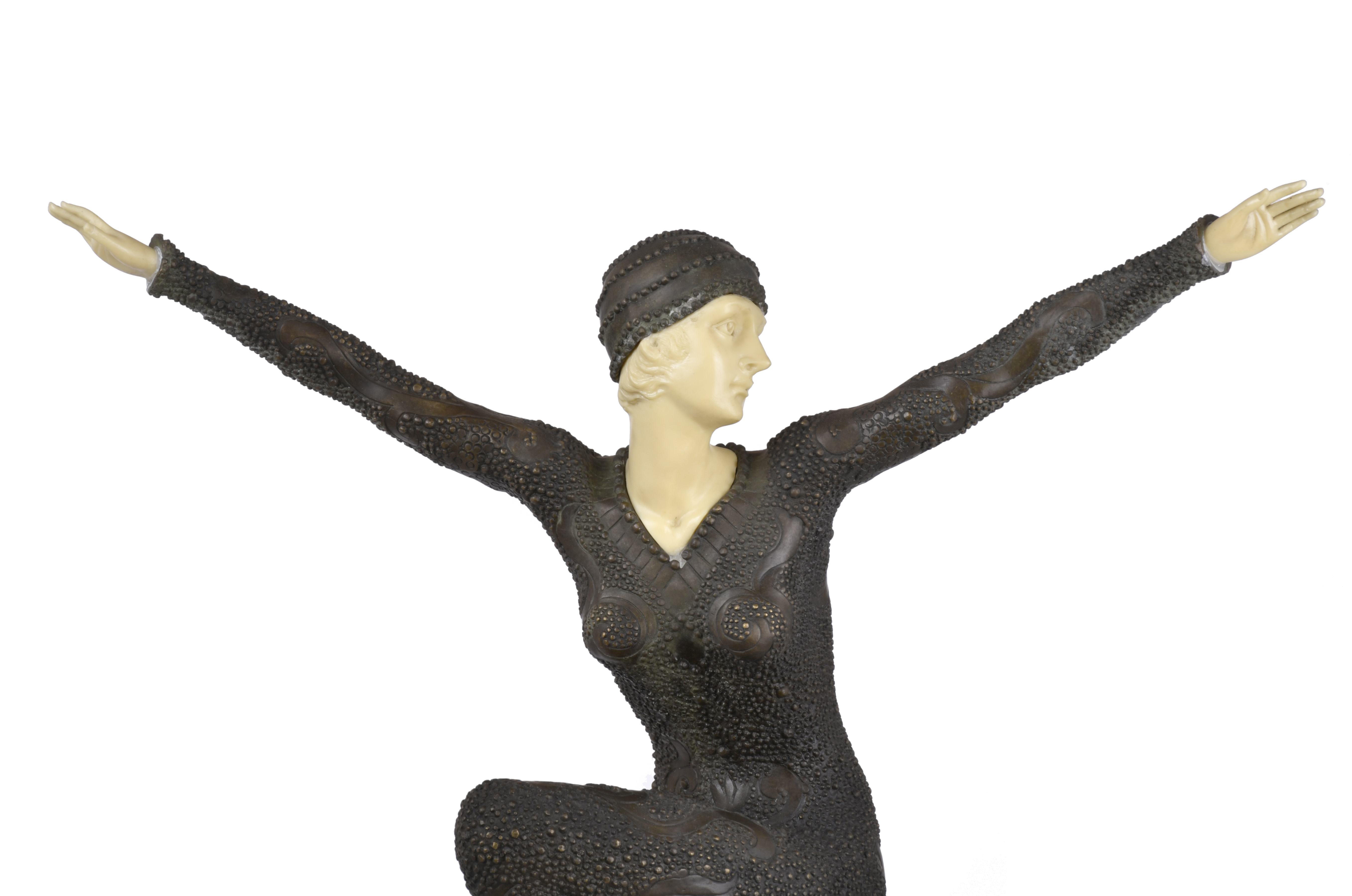 SIGUIENDO MODELOS DE DEMÉTRE CHIPARUS (1886-1947).  "Bailar