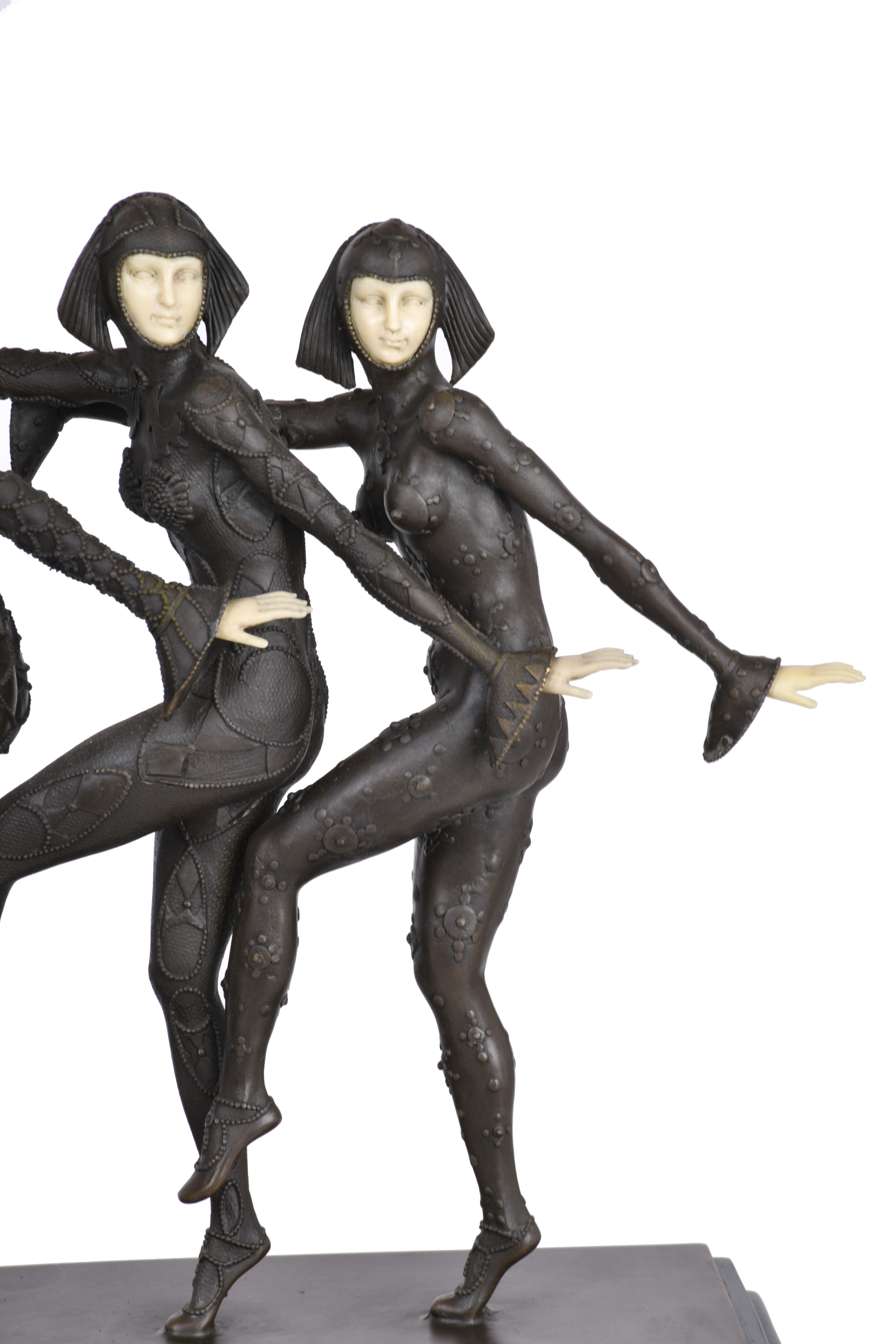 SIGUIENDO MODELOS DE DEMÉTRE CHIPARUS (1886-1947).  "Five G