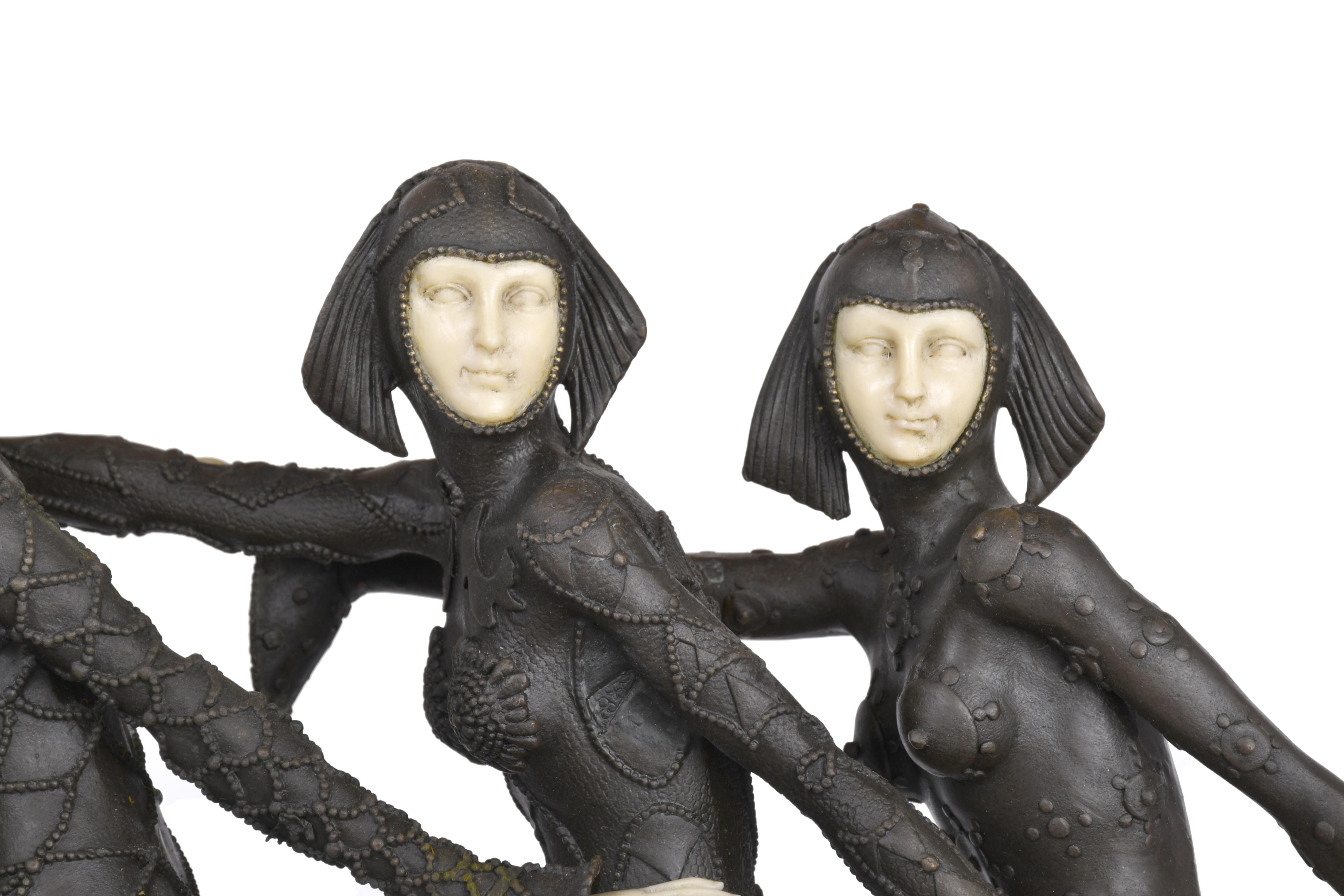 SIGUIENDO MODELOS DE DEMÉTRE CHIPARUS (1886-1947).  "Five G