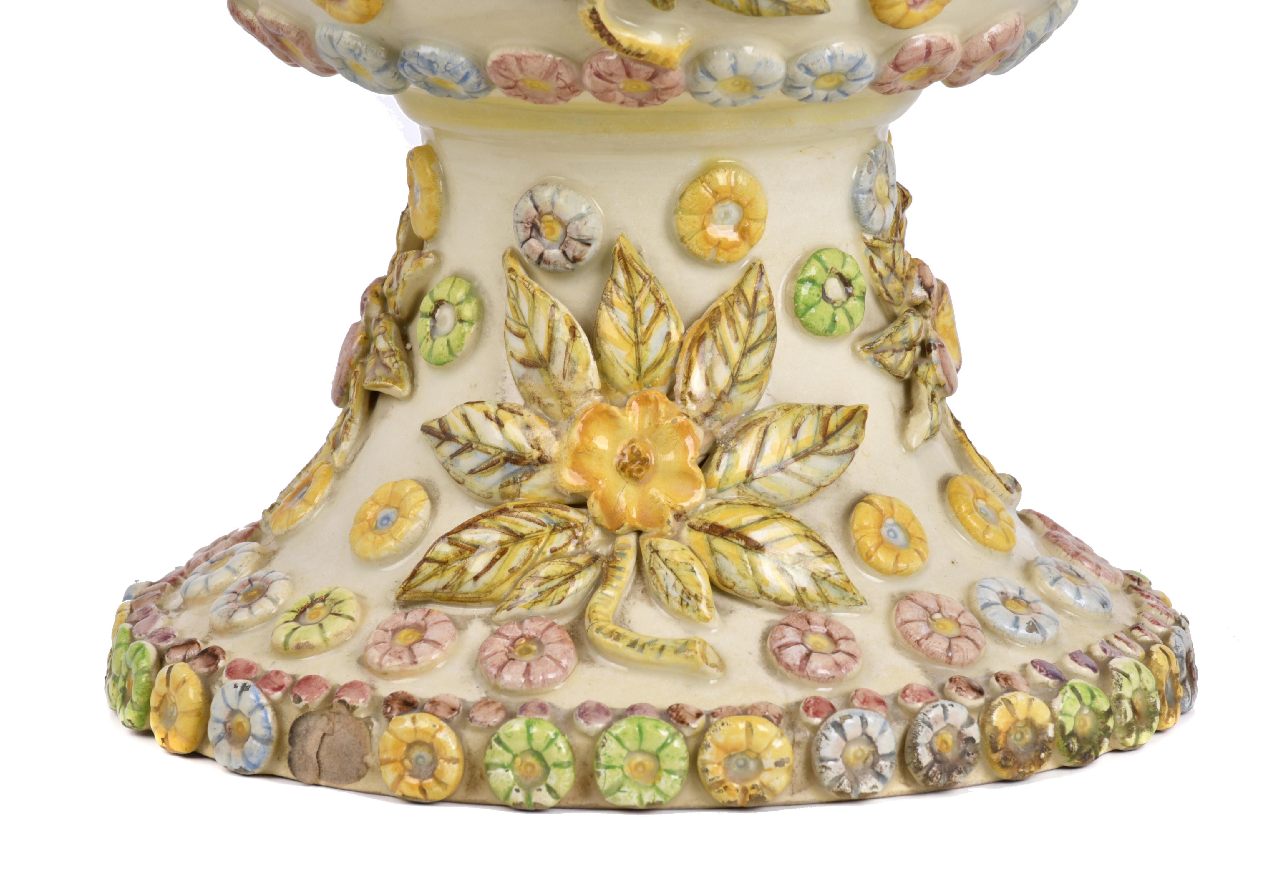 Gran jarrón en porcelana, siglo XX. 
