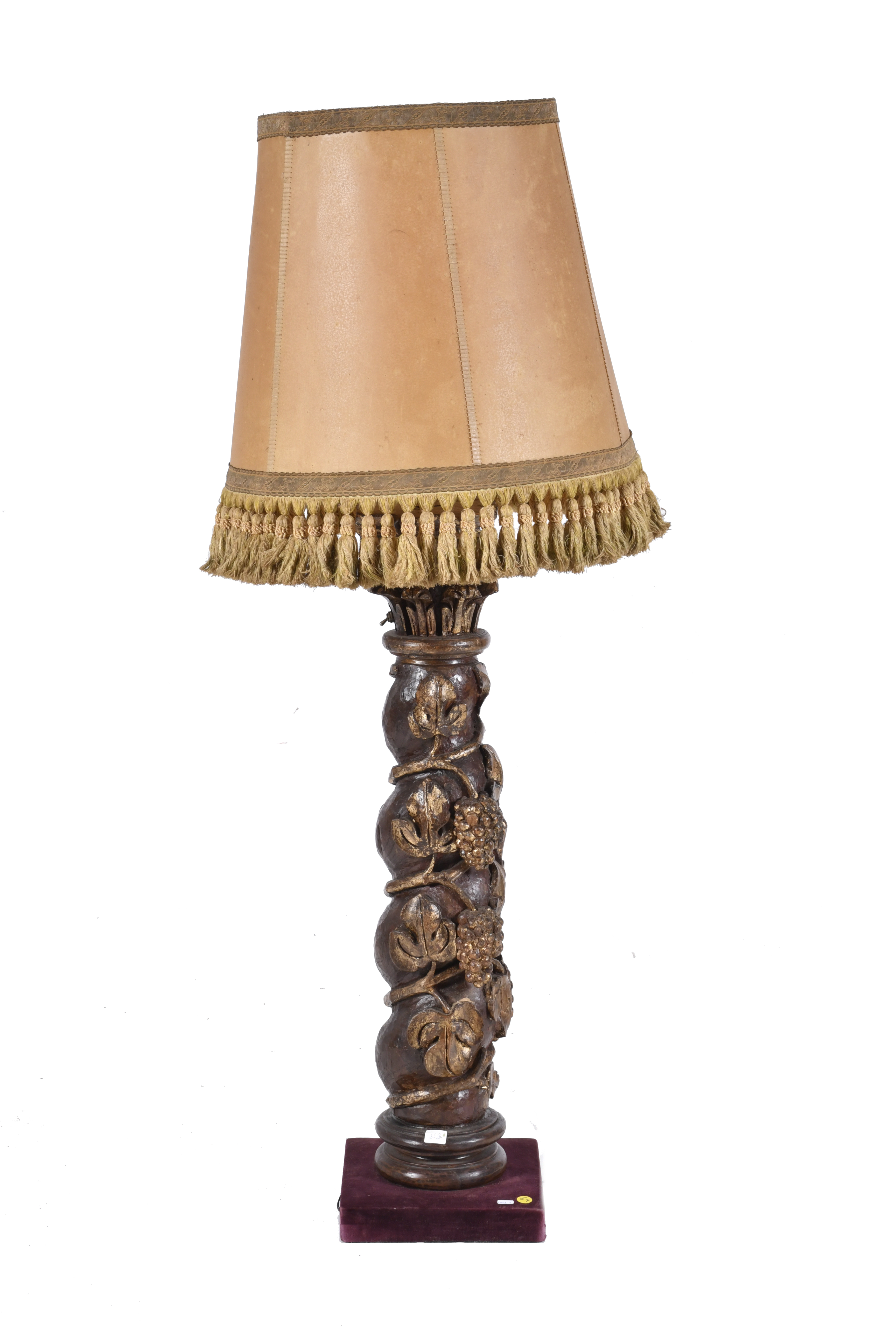Columna salomónica de estilo Barroco, siglo XX.