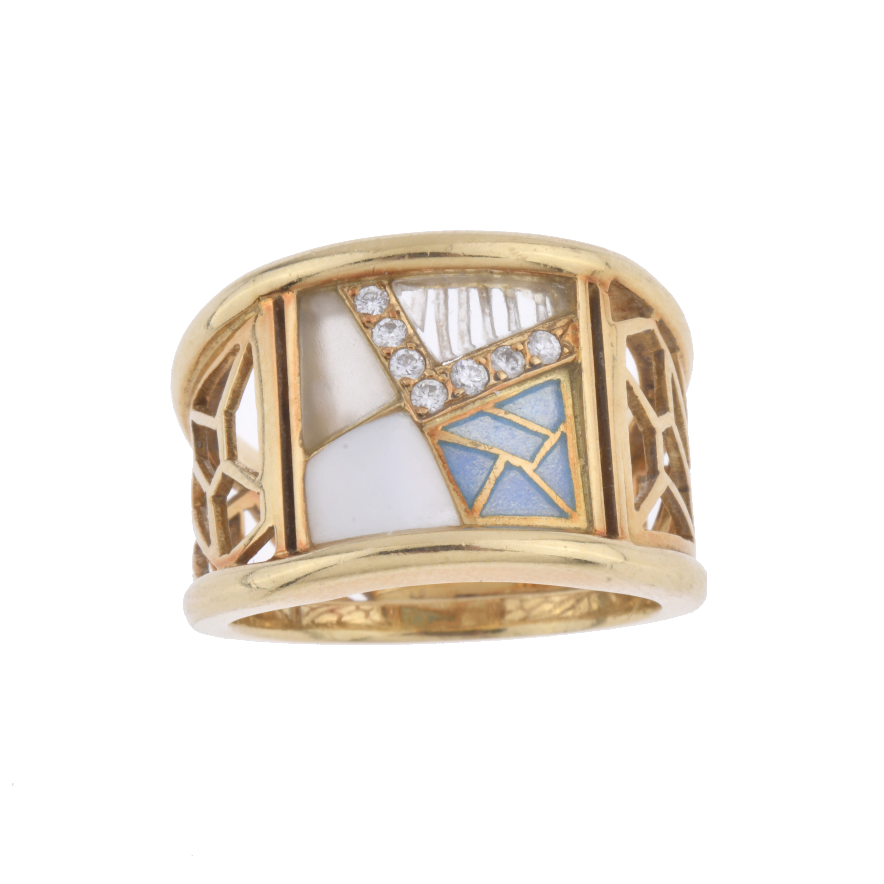 Bagués. Anillo ancho con diamantes, esmalte y madre perla.