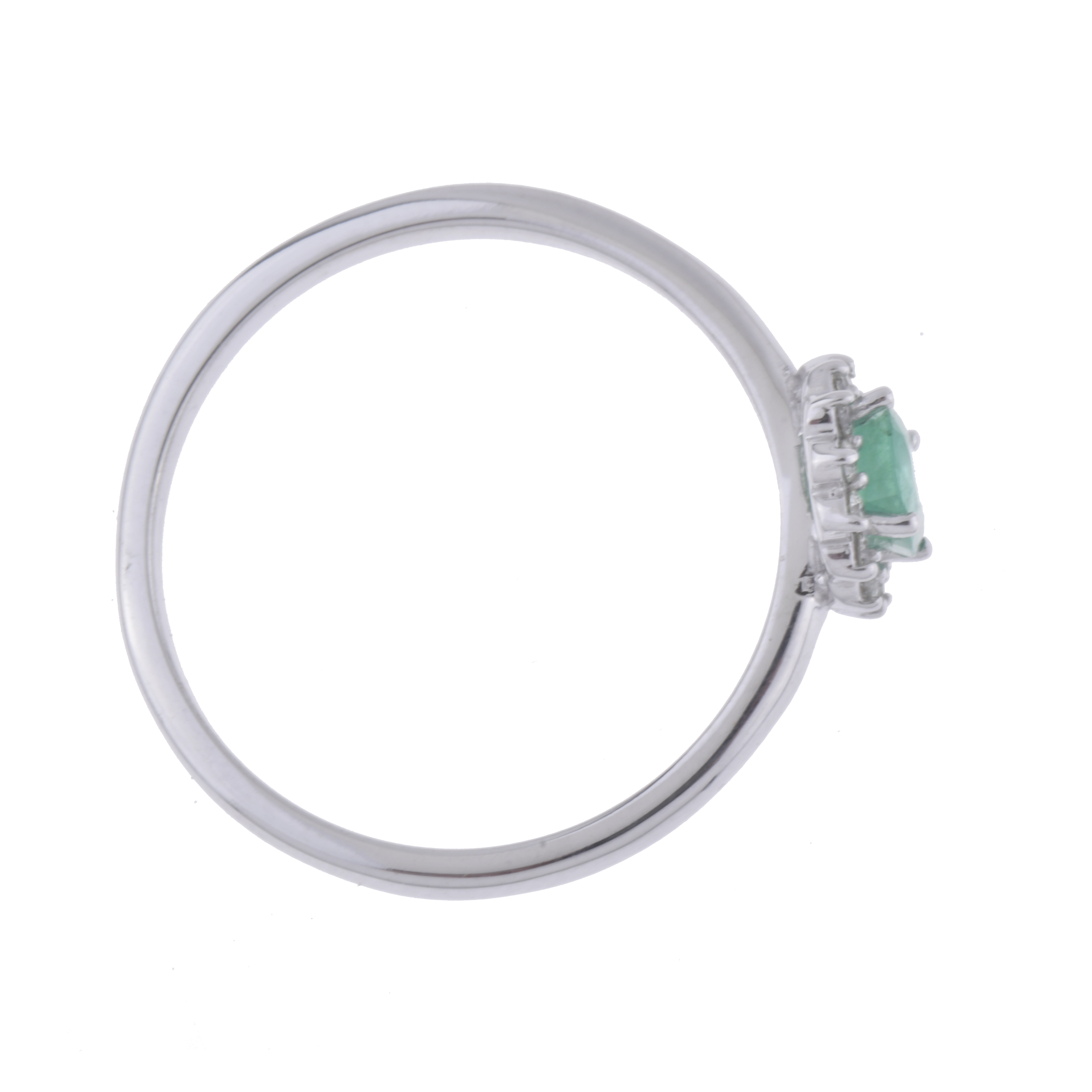 Sortija con esmeralda y rosetón de diamantes.