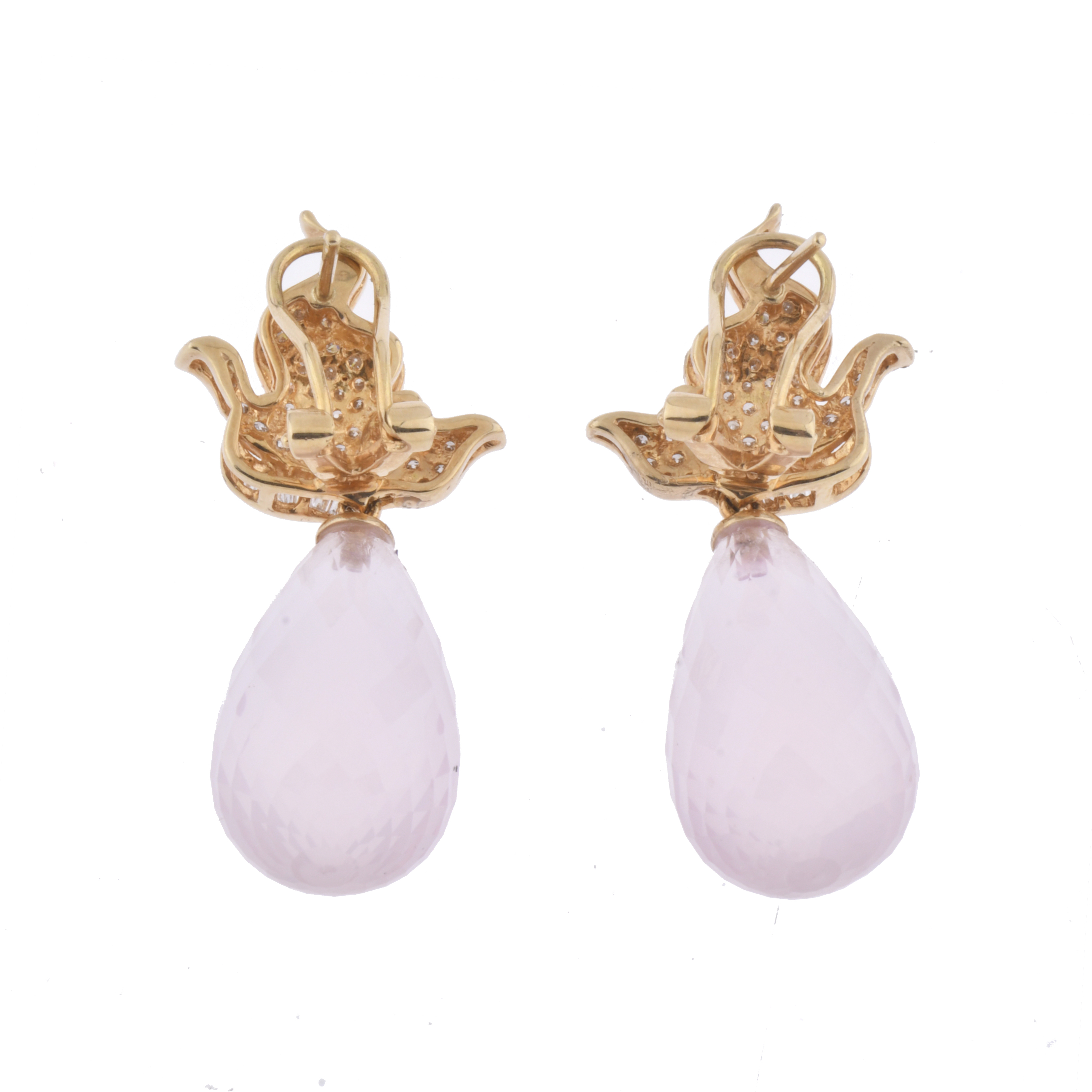 Pendientes en forma de hoja con cuarzo rosa y diamantes.