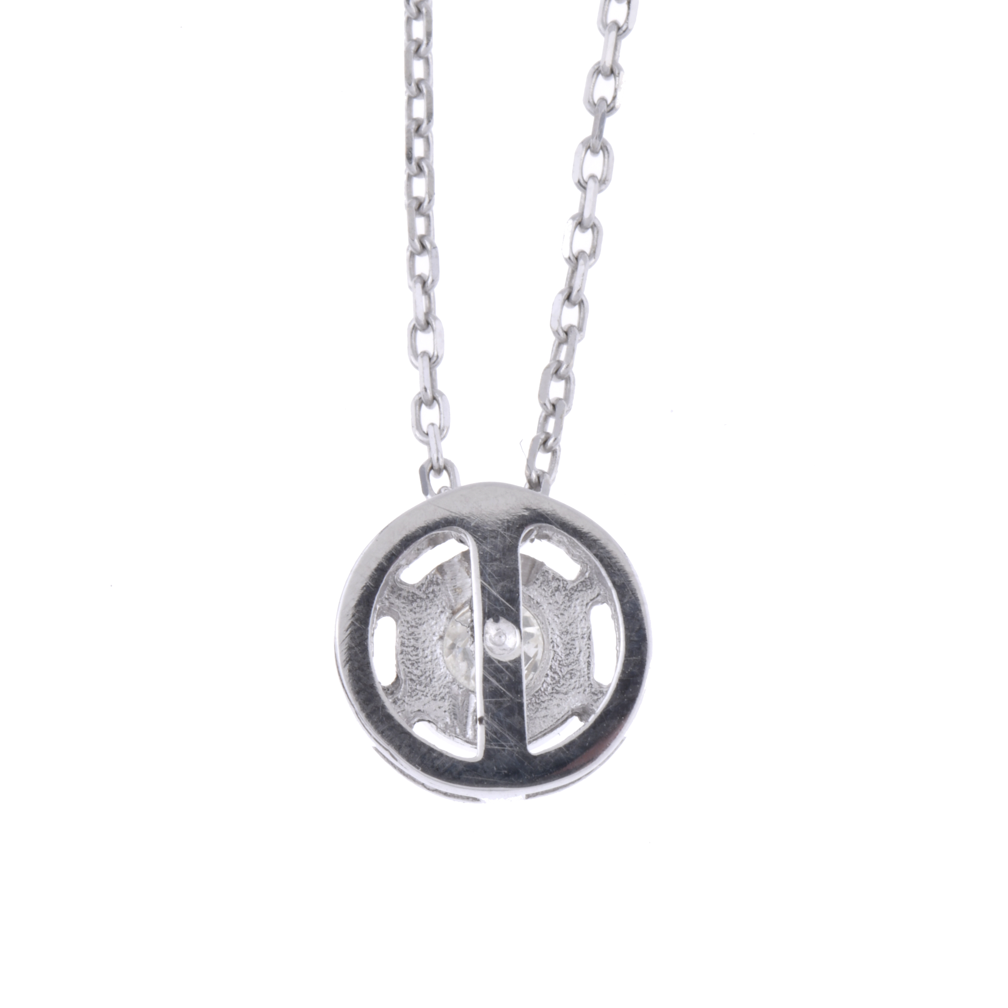 Colgante con chatón de diamante.