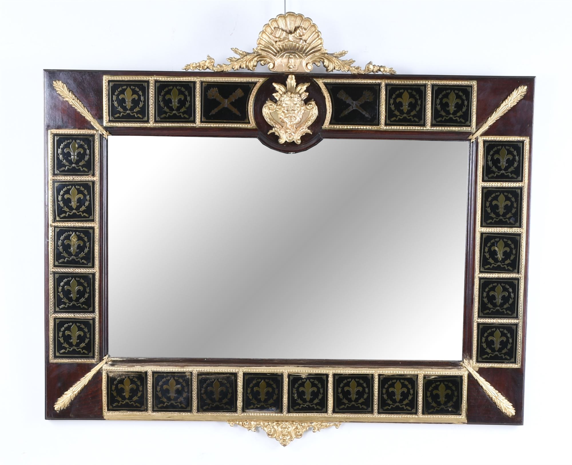Consola estilo Napoleón III, med. siglo XX. 