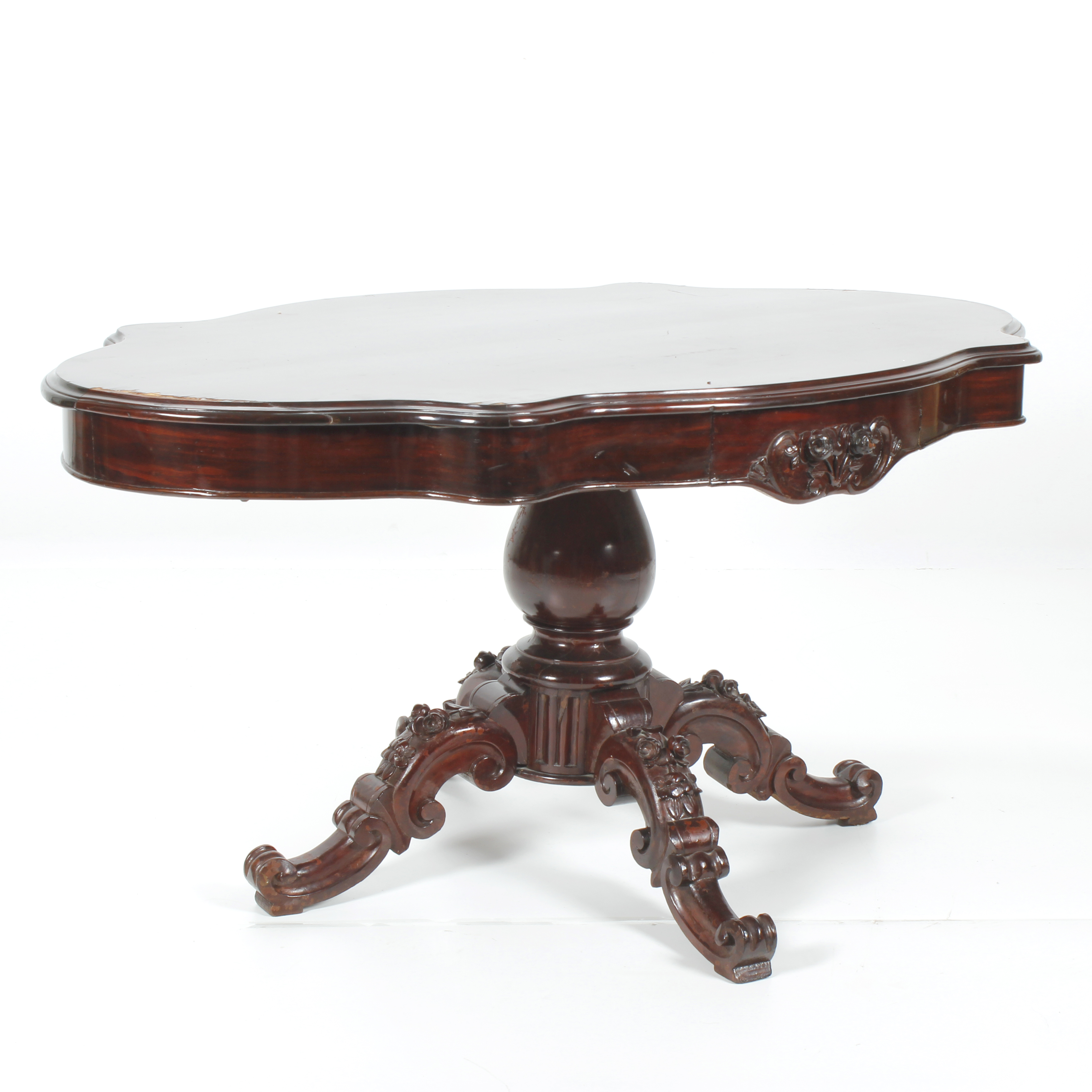 MESA VELADOR ESTILO VICTORIANO, PRIMERA MITAD SIGLO XX.