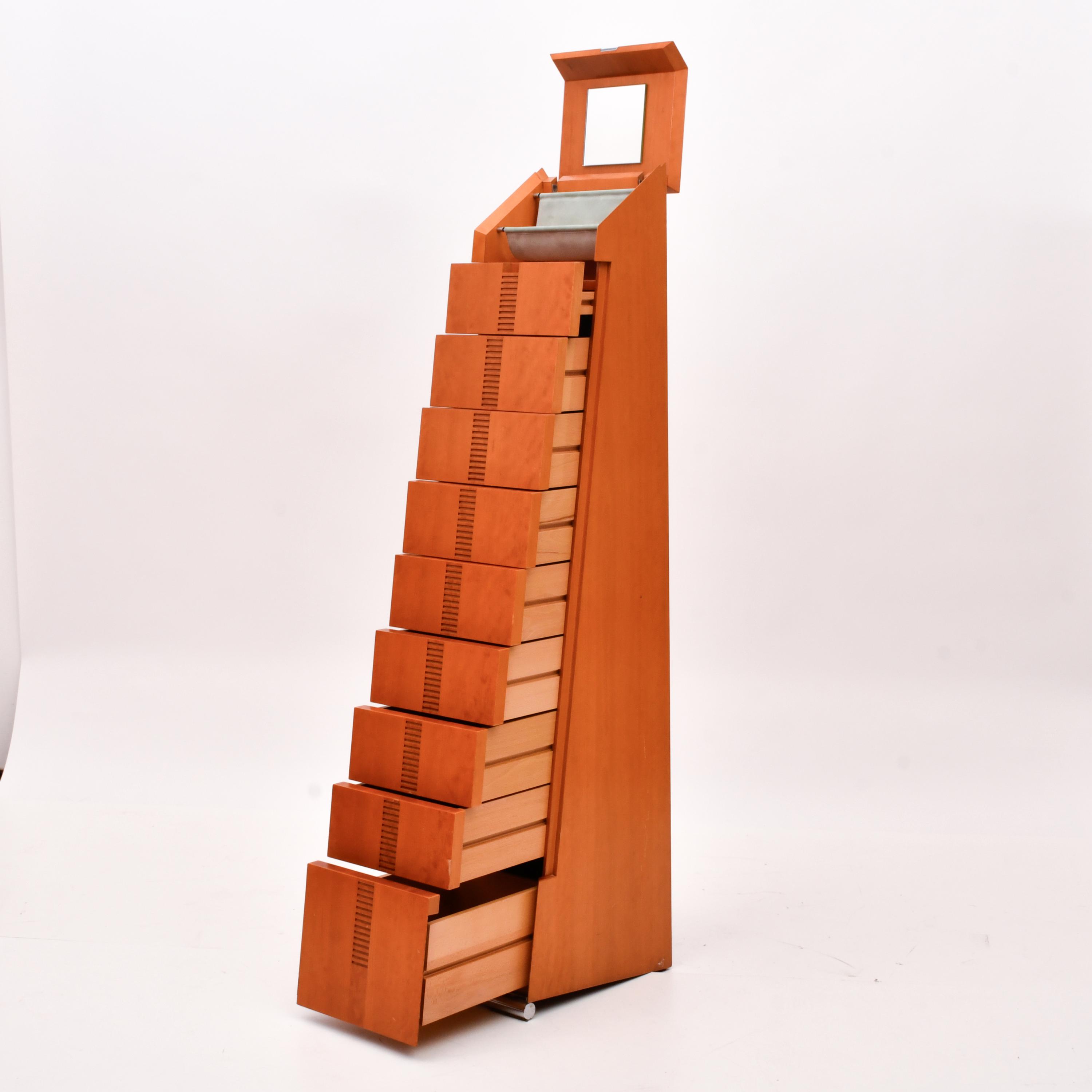 JAUME TRESSERRA (BARCELONA, 1943) Chiffonier-joyero "Hotel 