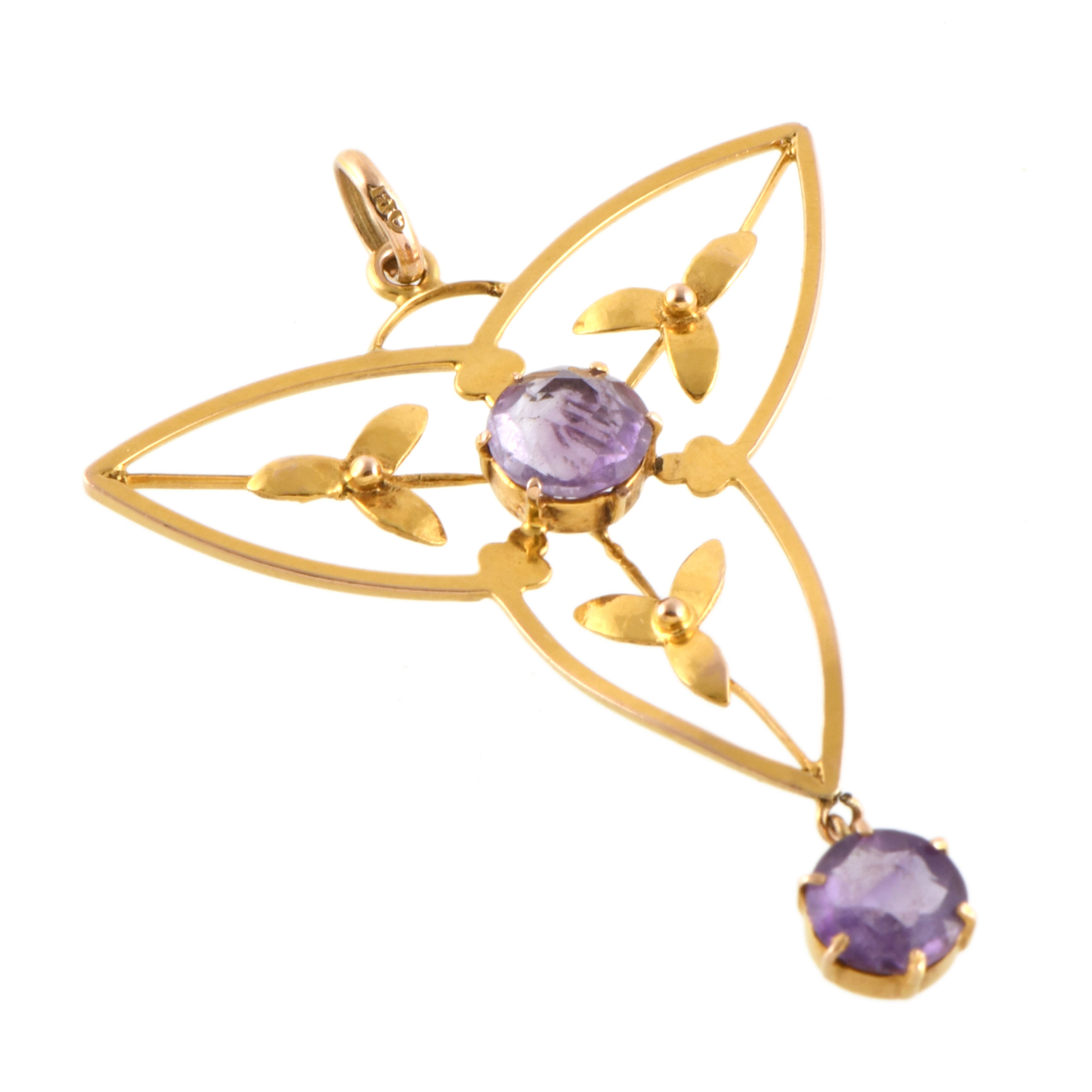 Colgante estilo modernista con amatistas.