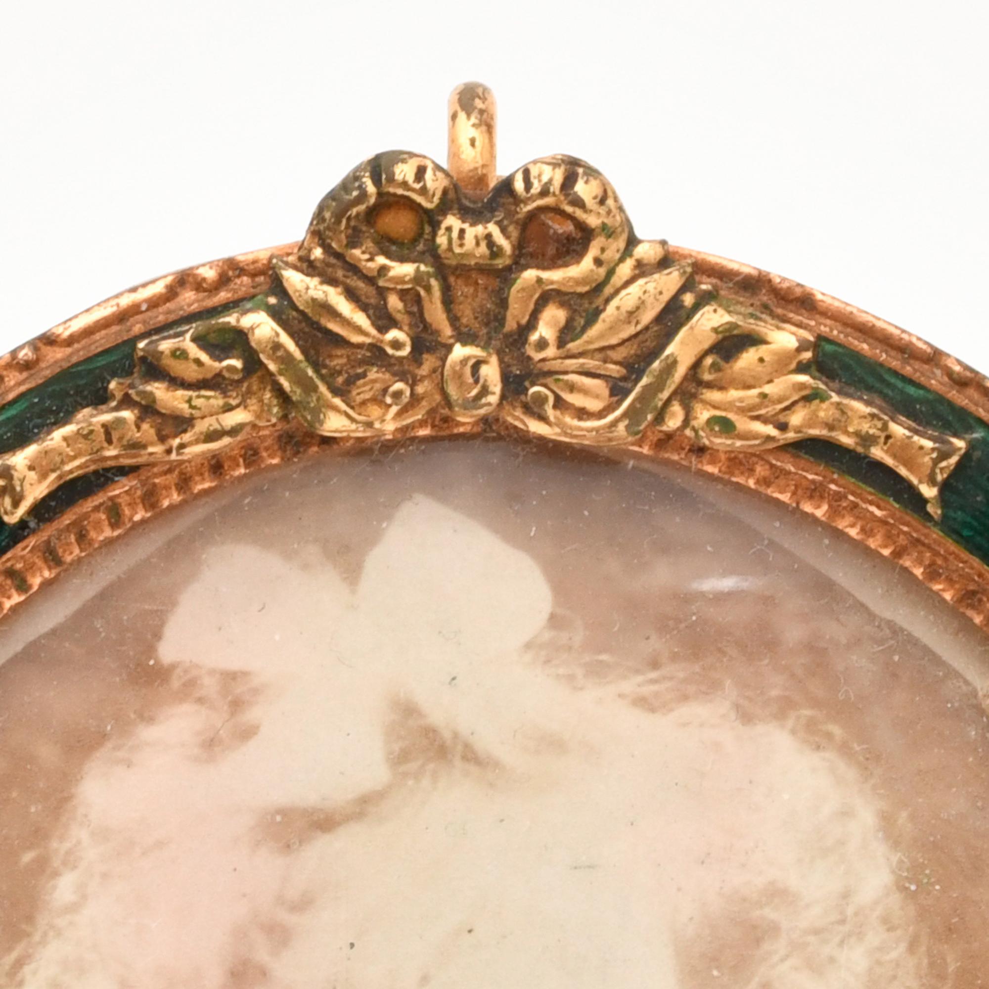 SIGUIENDO MODELOS DE FABERGÉ. Marco.