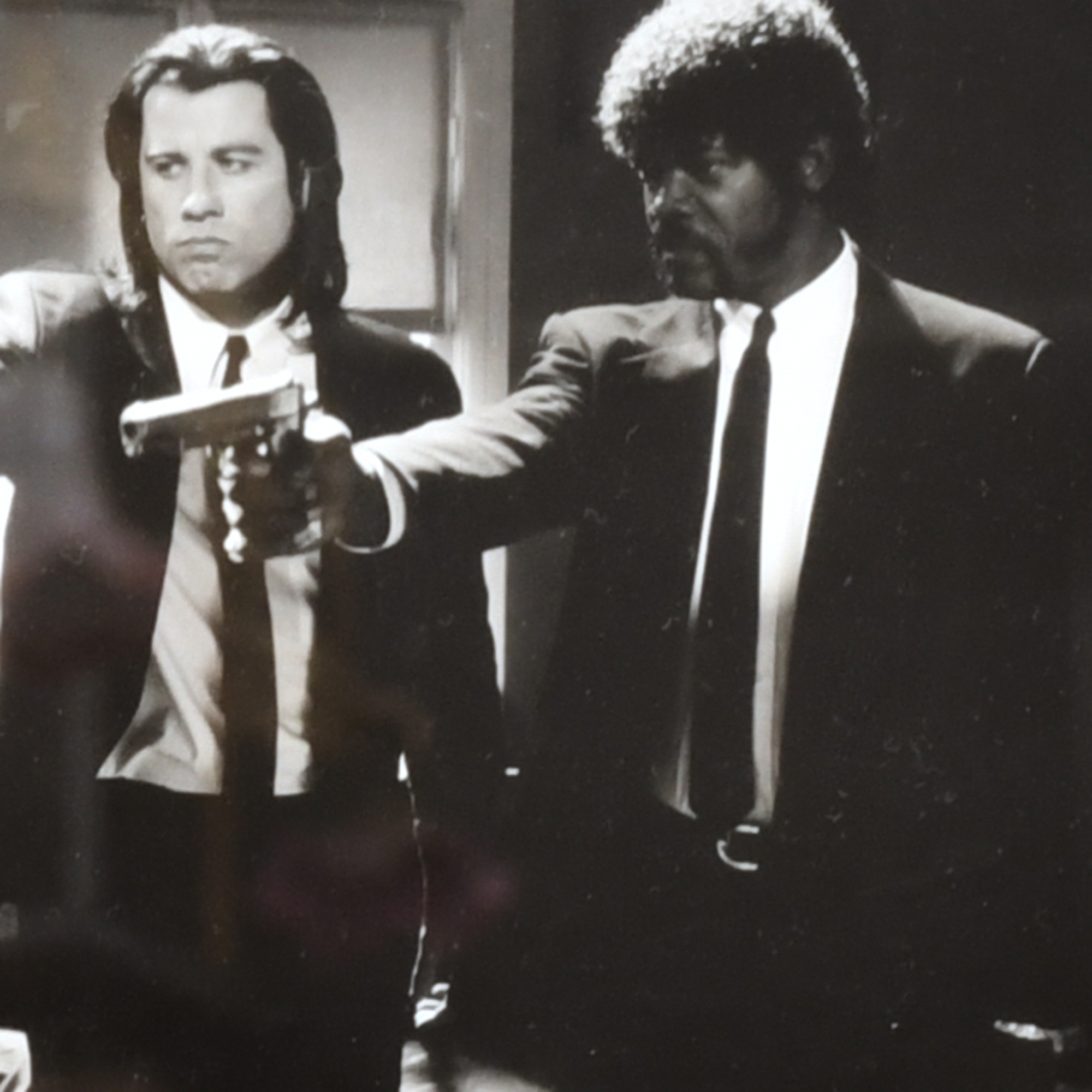 Linda R. Chen. Samuel L. Jackson y John Travolta. Pulp Fict