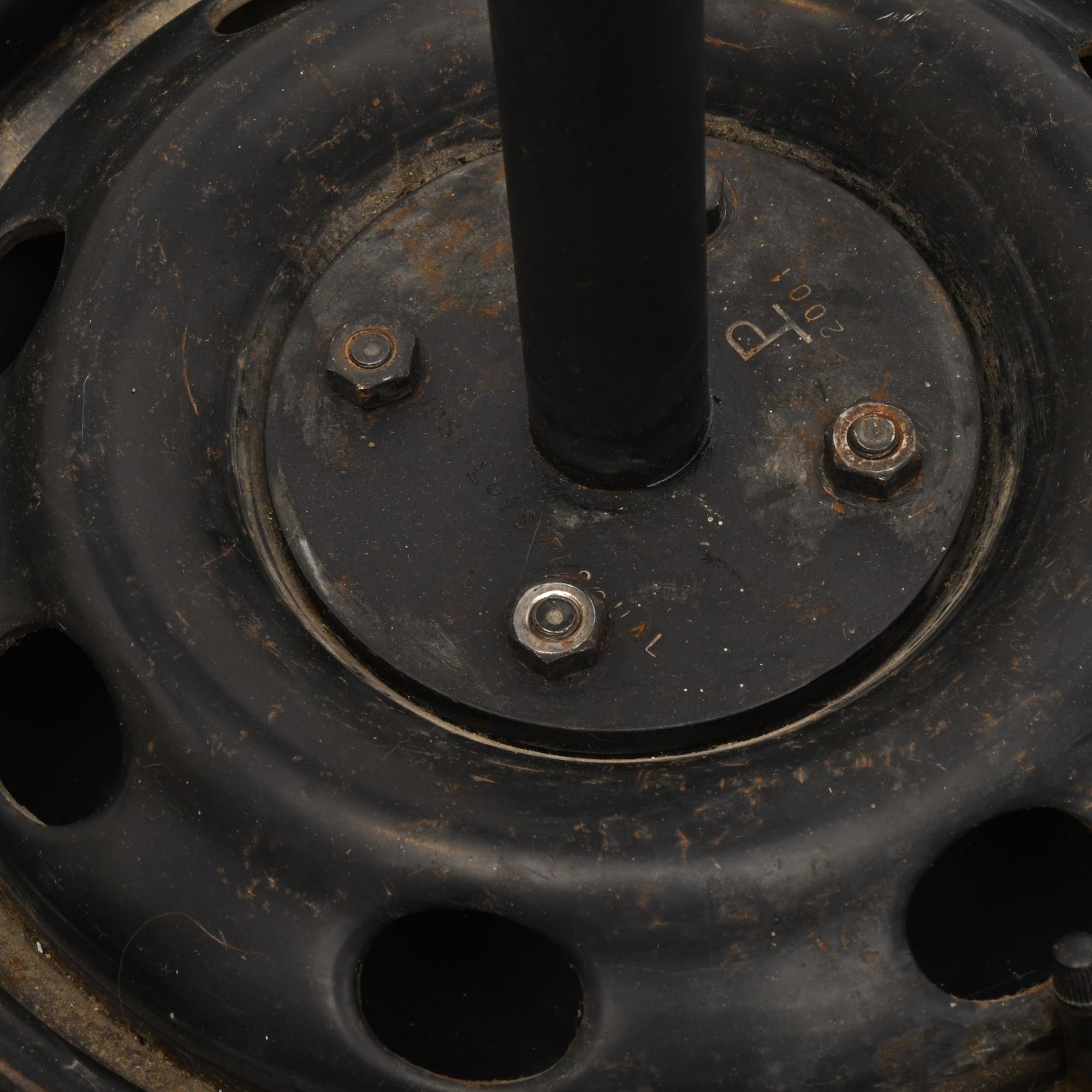 JOSE LUIS PASCUAL SAMARANCH (1947).  "Bibendum". 2001.