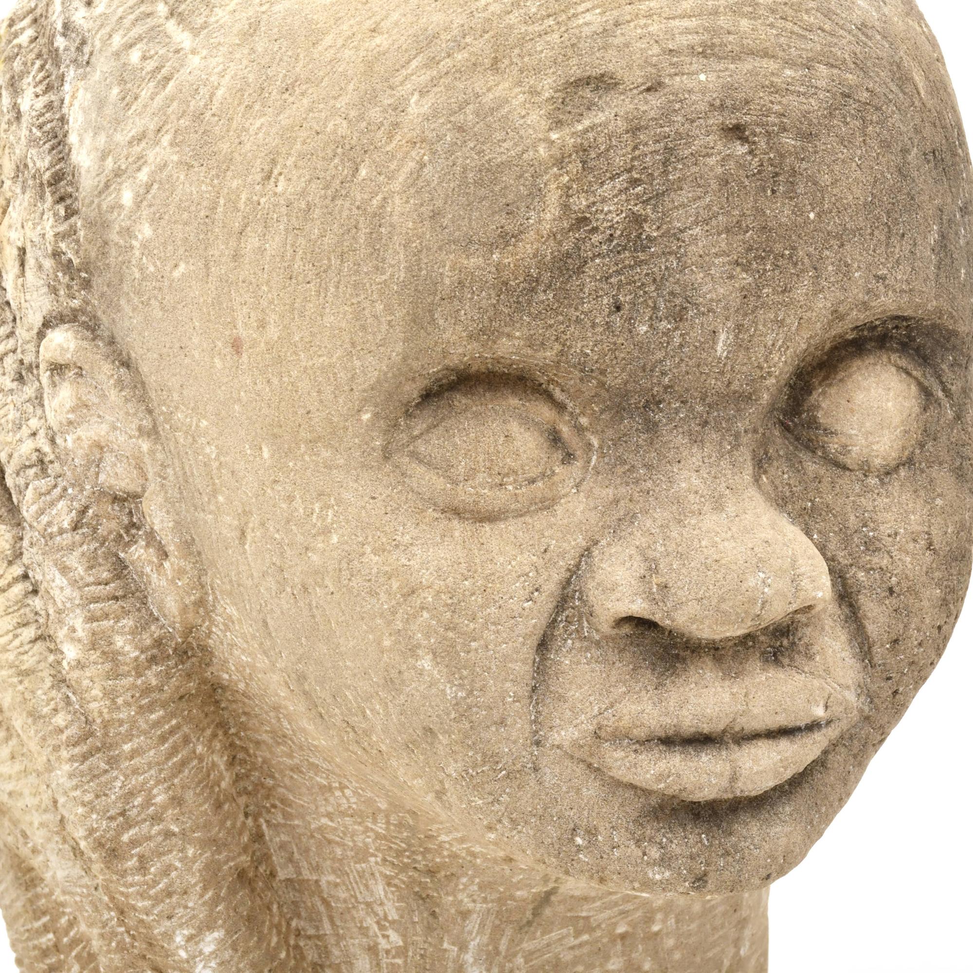 ESCUELA AFRICANA, SIGLO XX.   Busto femenino.