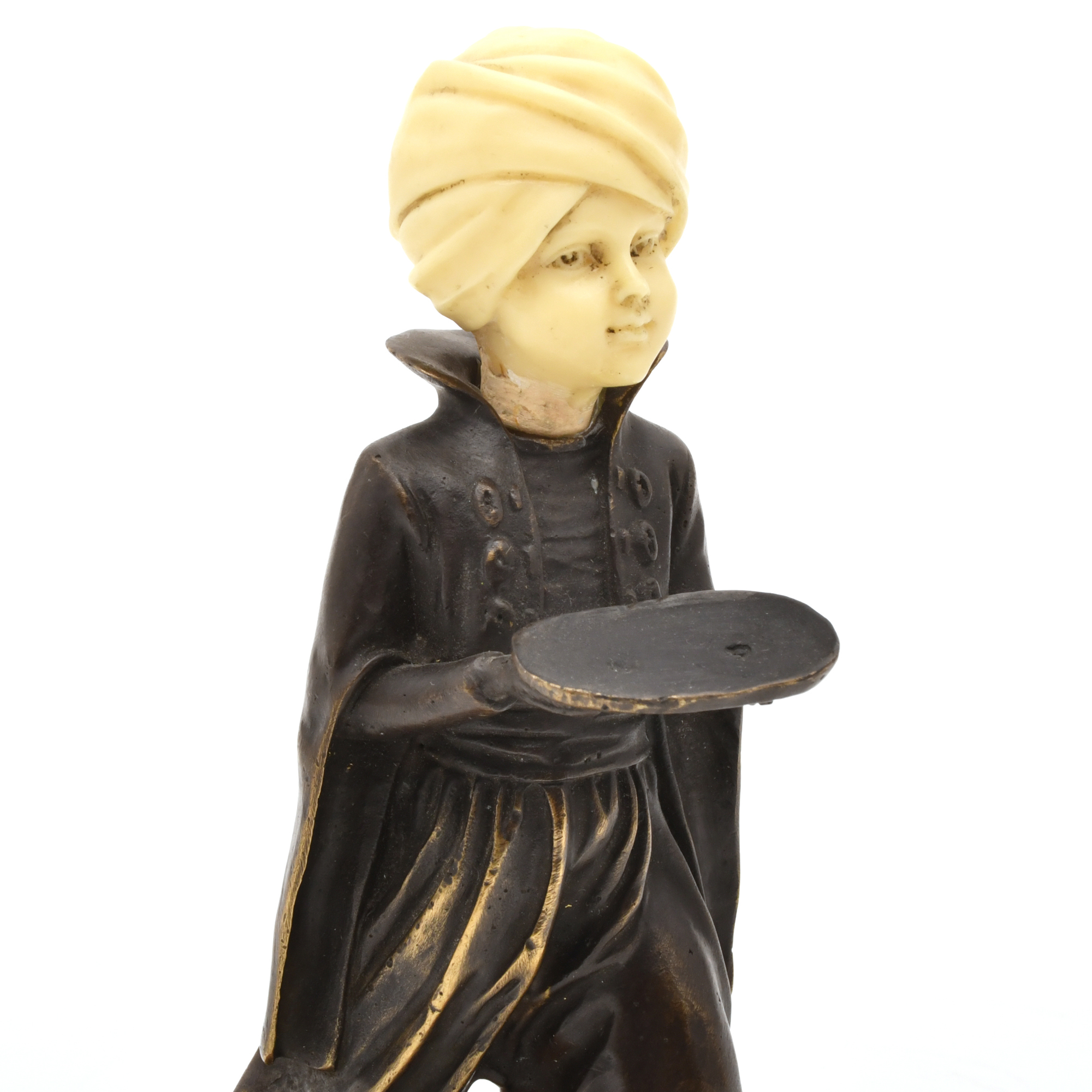 SIGUIENDO MODELOS DE F. PREISS. Figura de niño.