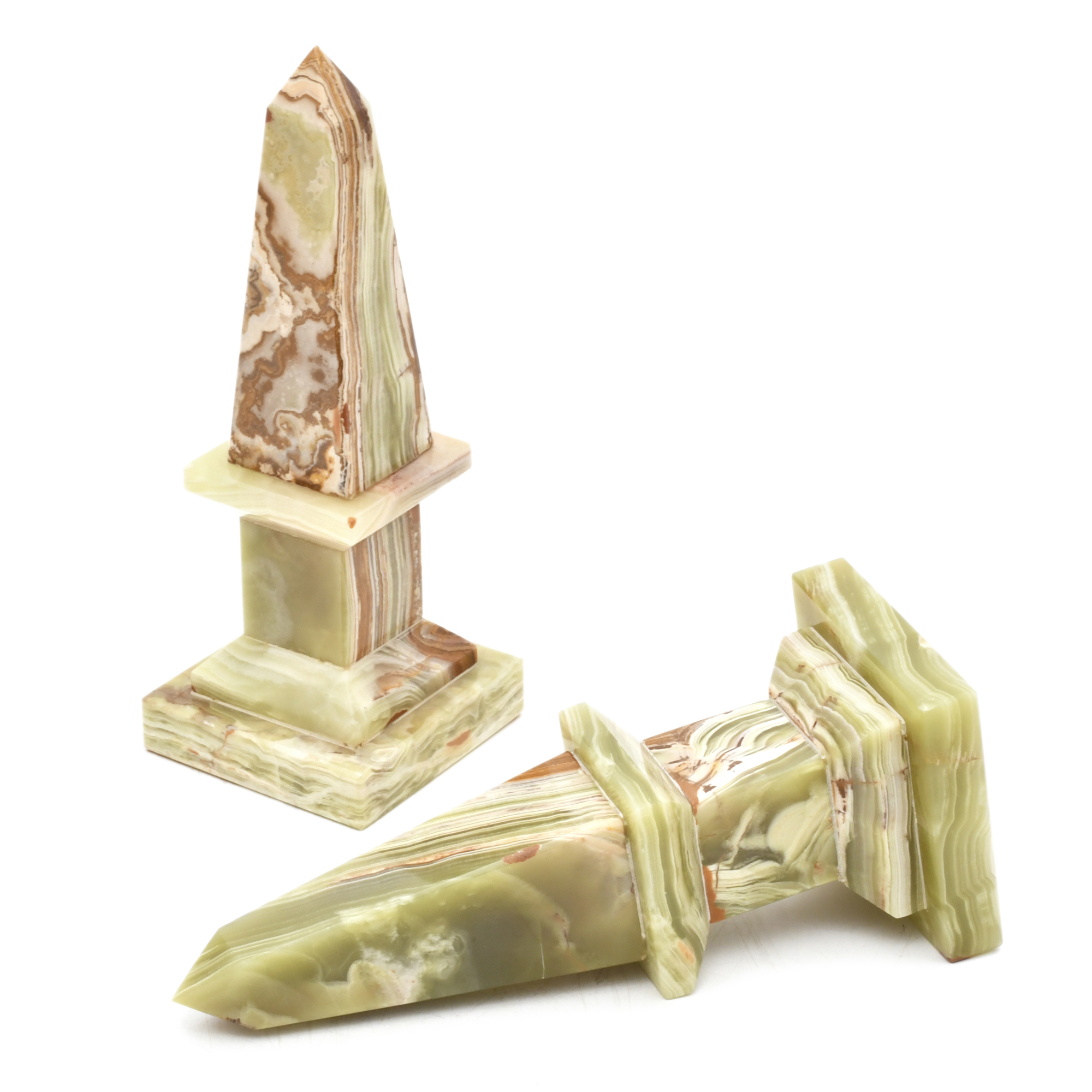 Pareja de obeliscos.