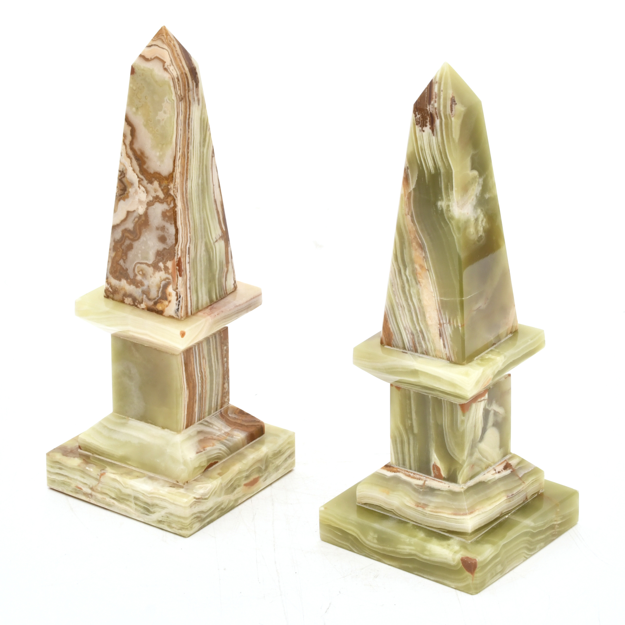 Pareja de obeliscos.