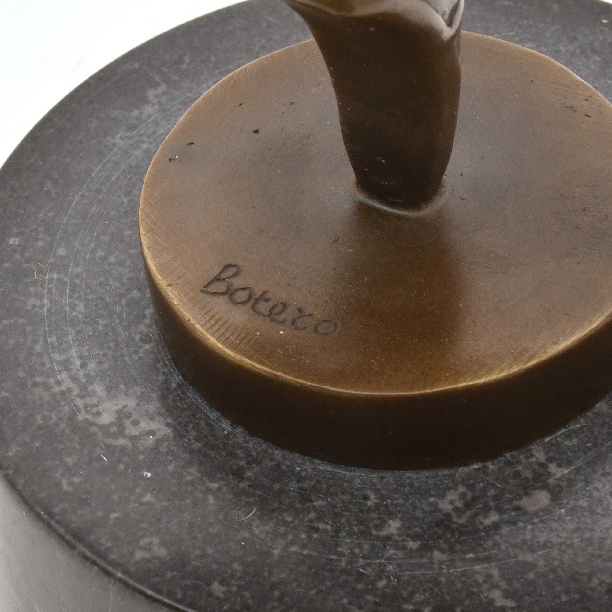 SIGUIENDO MODELOS DE FERNANDO BOTERO. Bailarina.