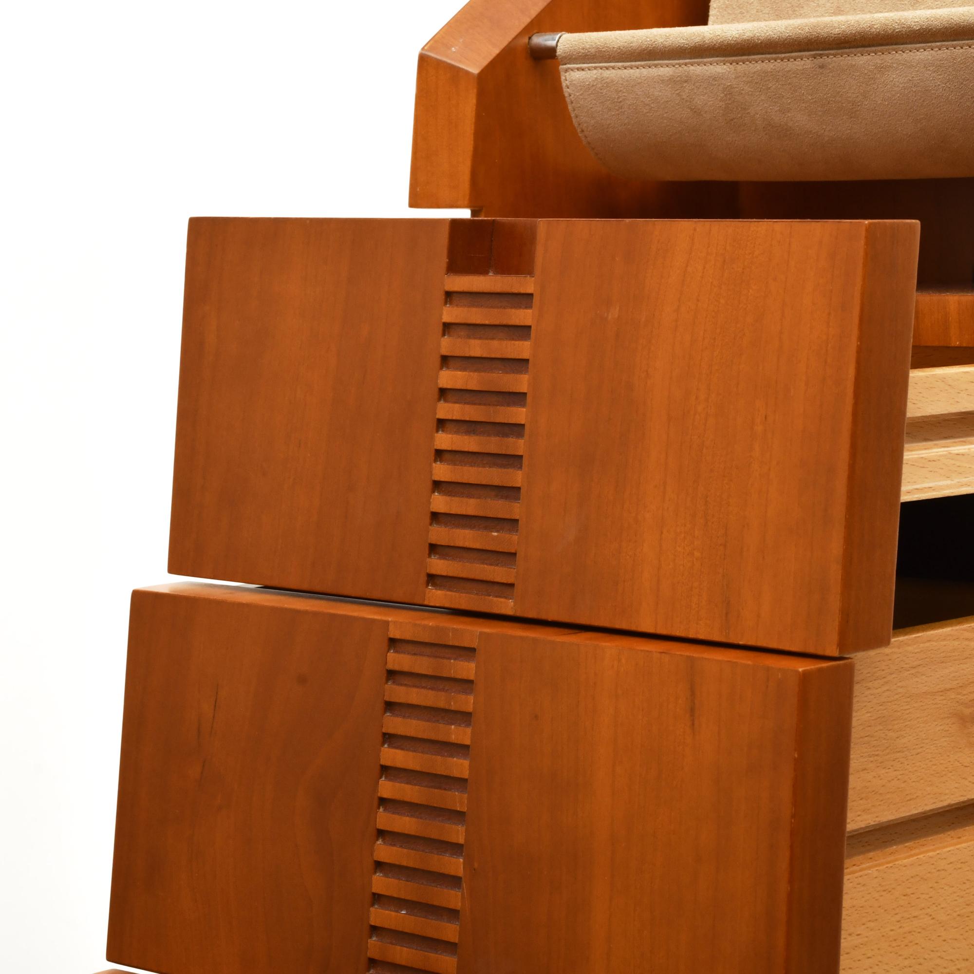 JAUME TRESSERRA (BARCELONA, 1943) Chiffonier-joyero "Hotel 