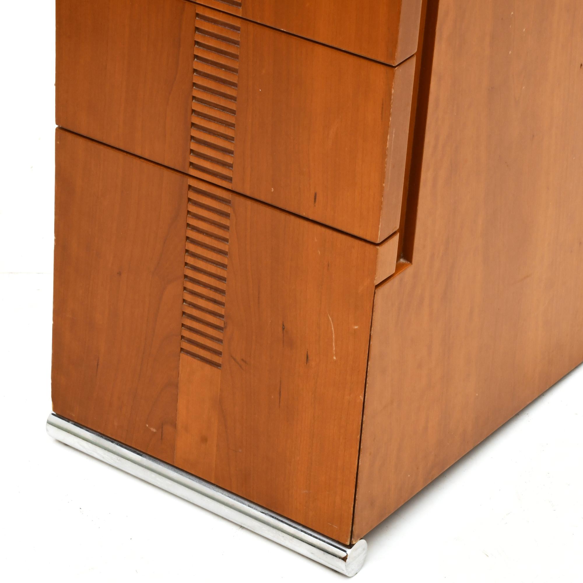 JAUME TRESSERRA (BARCELONA, 1943) Chiffonier-joyero "Hotel 