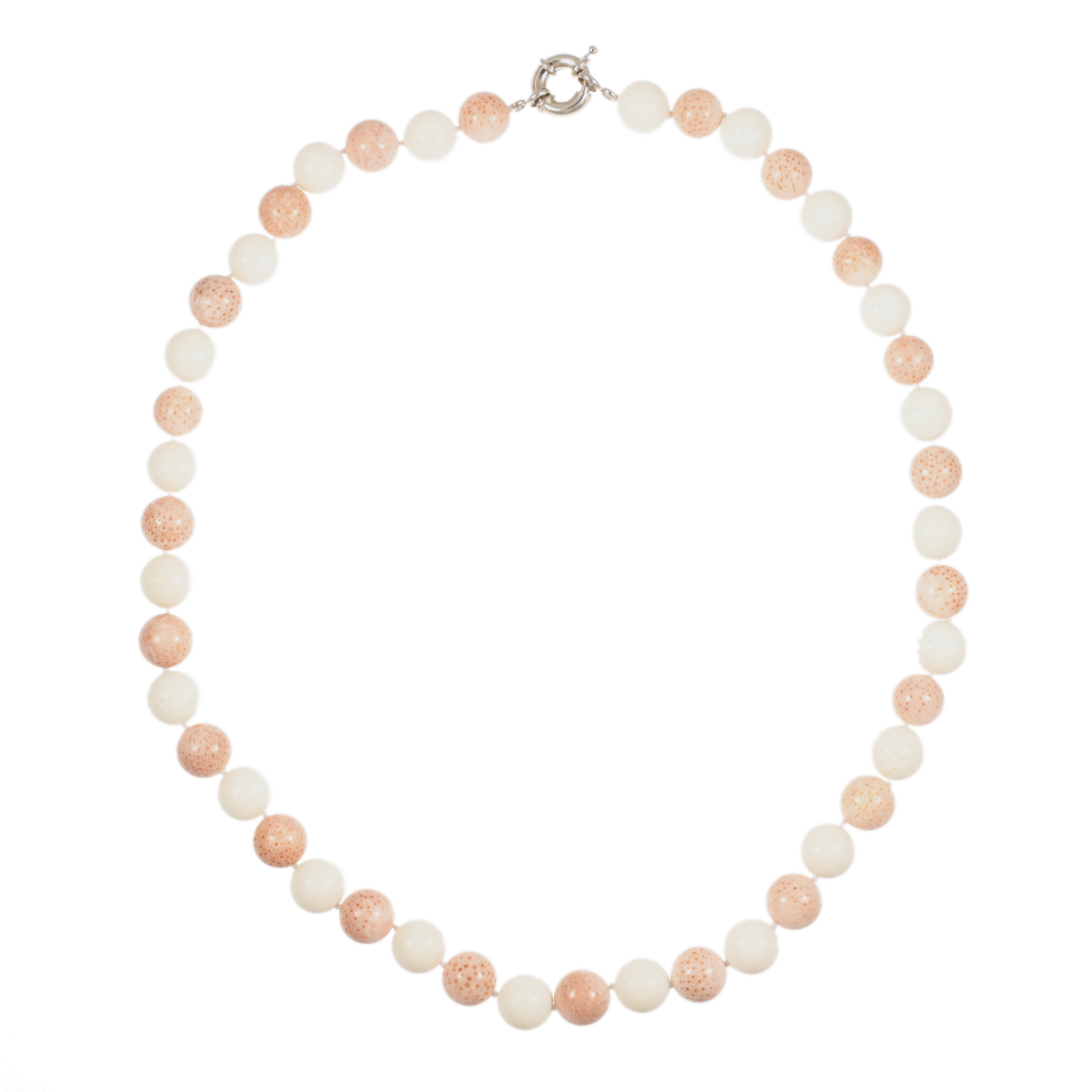 Collar con cuentas de coral blanco y coral piel de àngel.