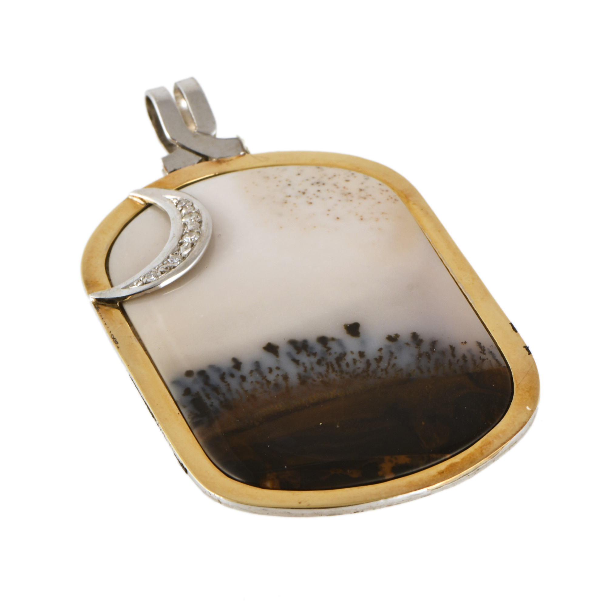 Gan colgante con calcedonia natural formando paisaje, con d