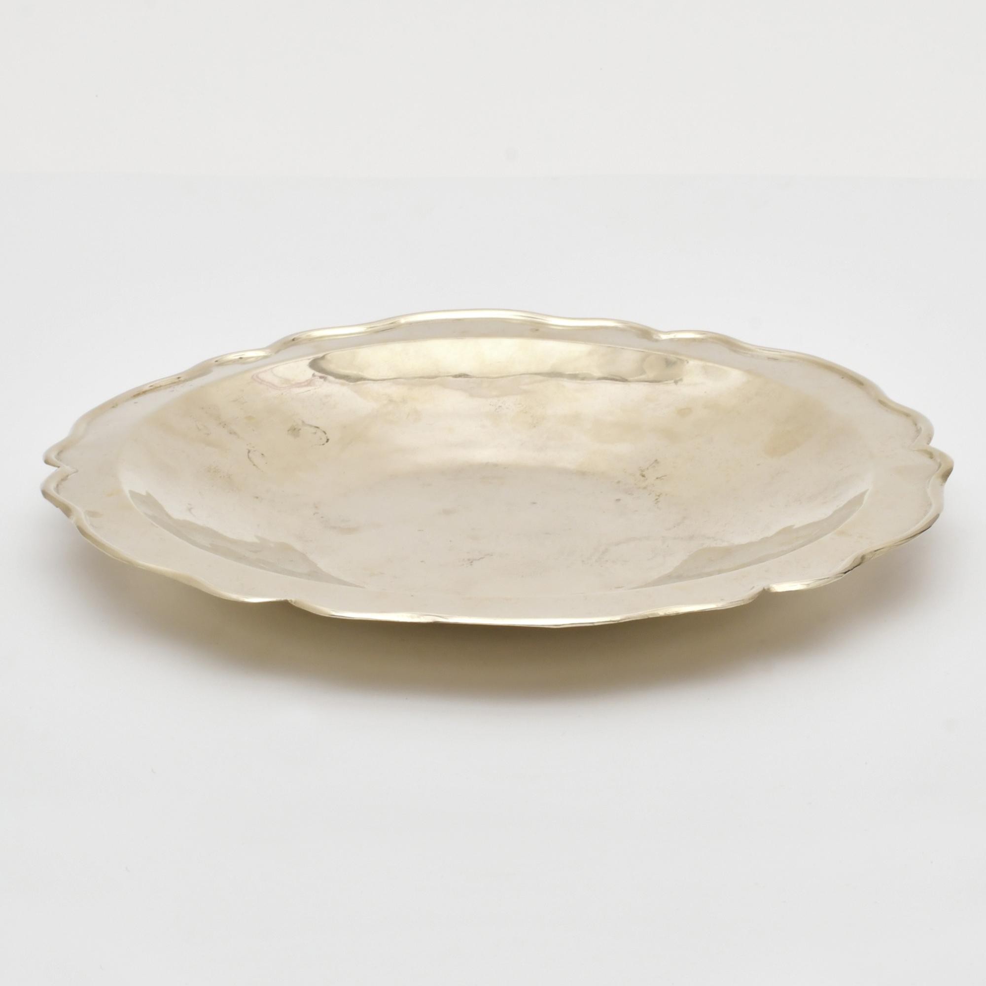 ESCUELA MEJICANA, SIGLO XX. Jarrón con plato.