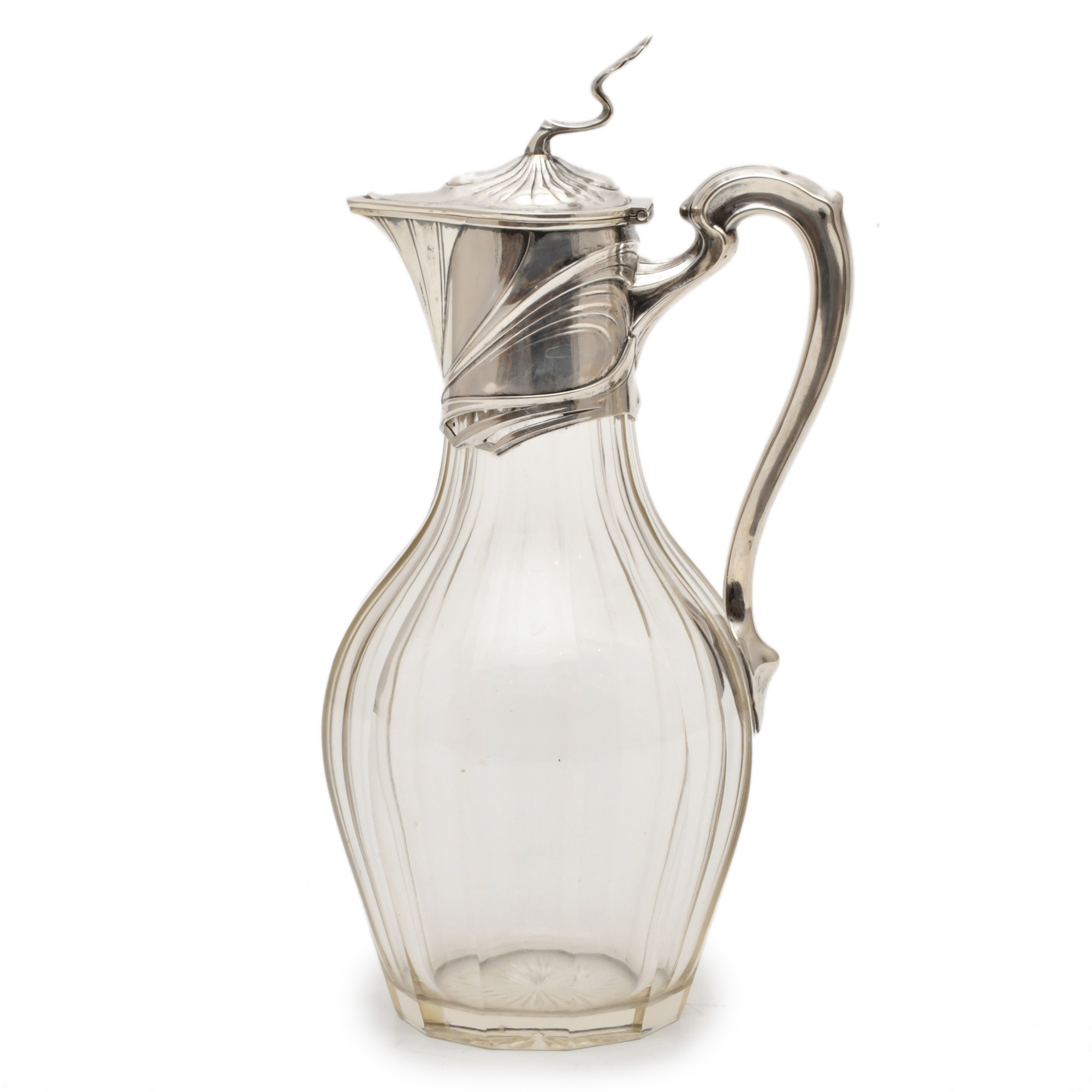 Decantador Art Noveau, circa 1900.