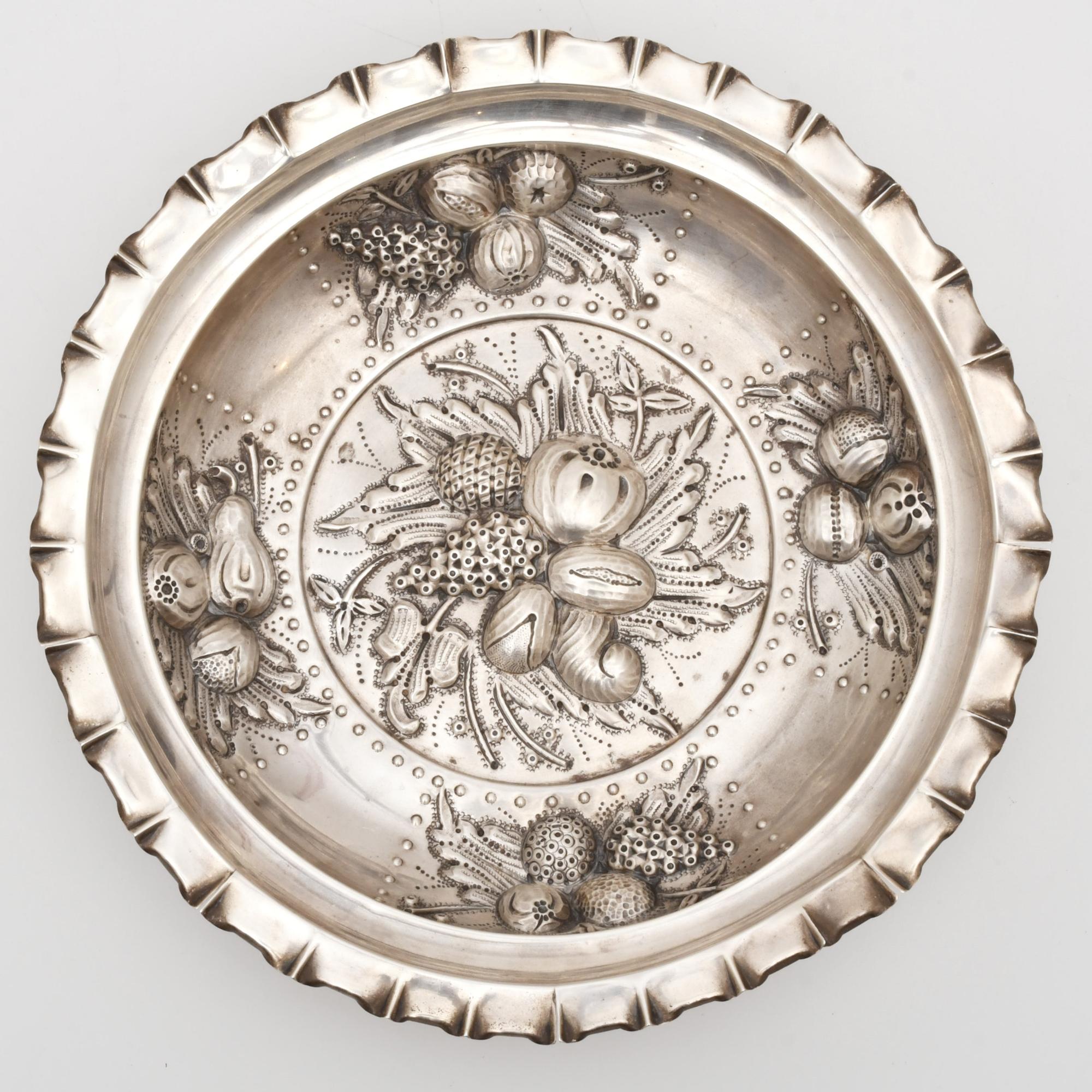 Centro de mesa estilo regencia,siglo XX.