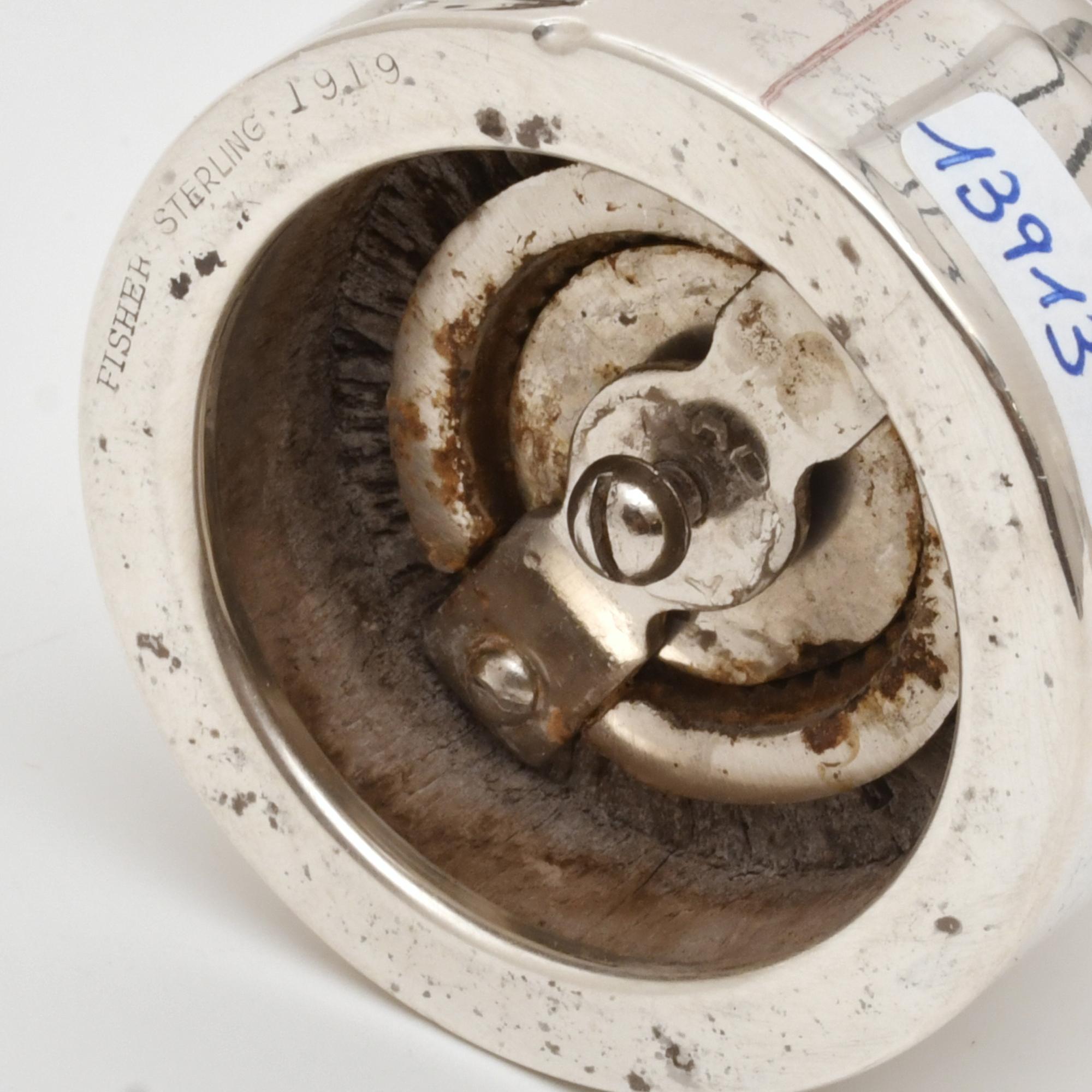 Conjunto de dos pimenteros y dos saleros, siglo XX.