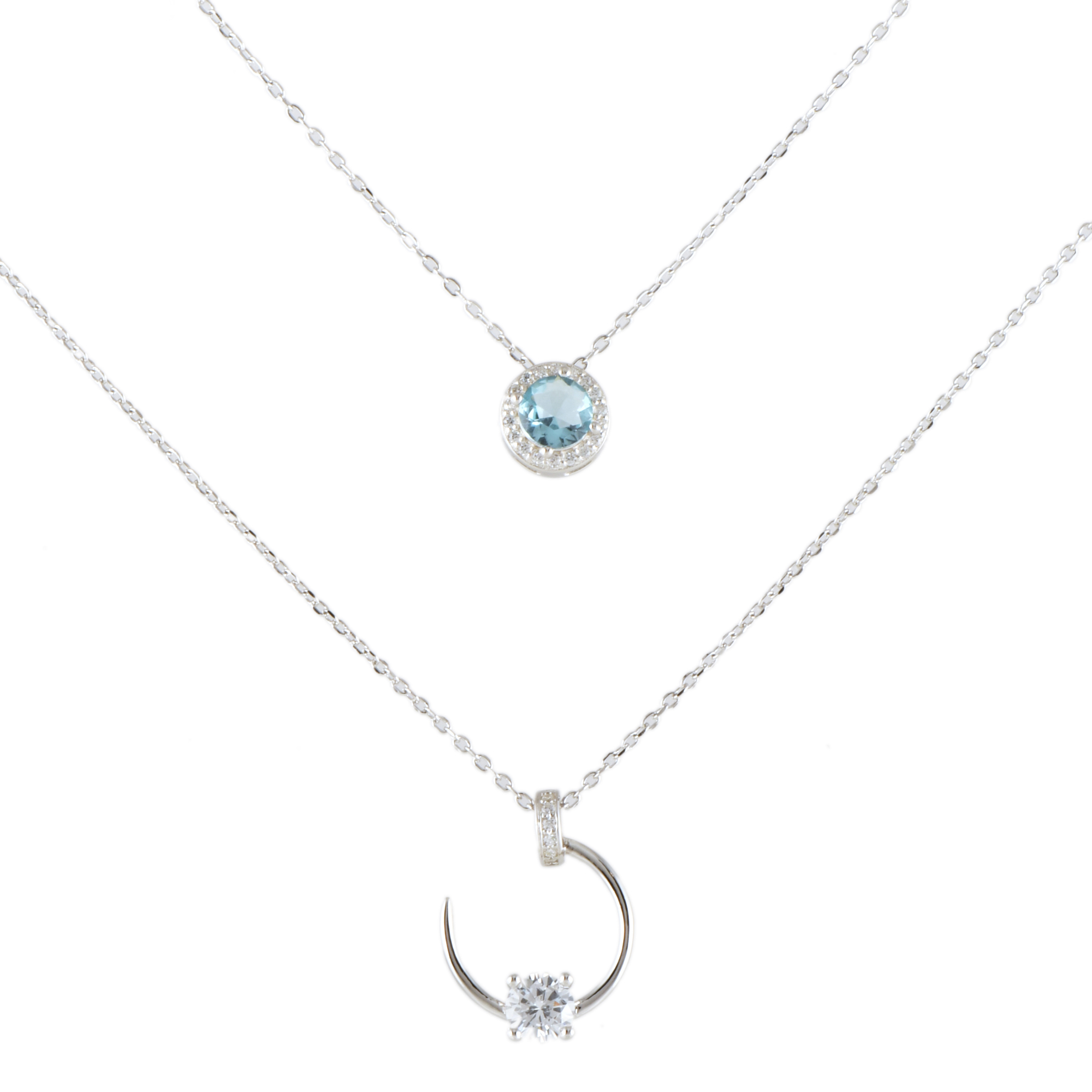 Lote de dos collares con colgante con circonitas.