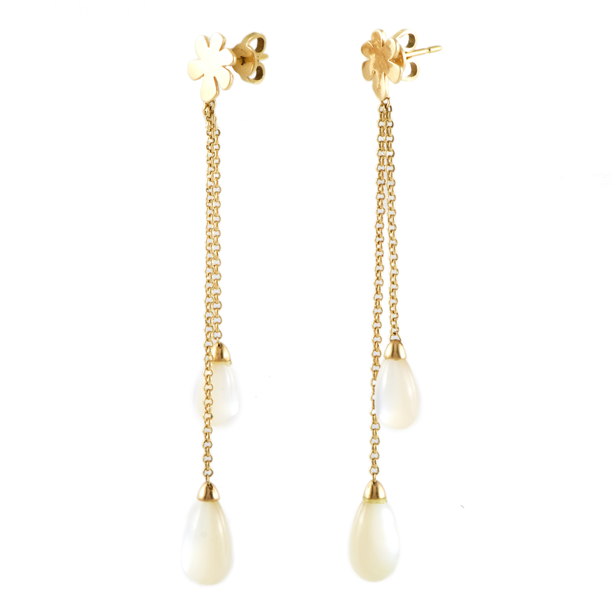 Pendientes largos con colgantes de piedra luna.